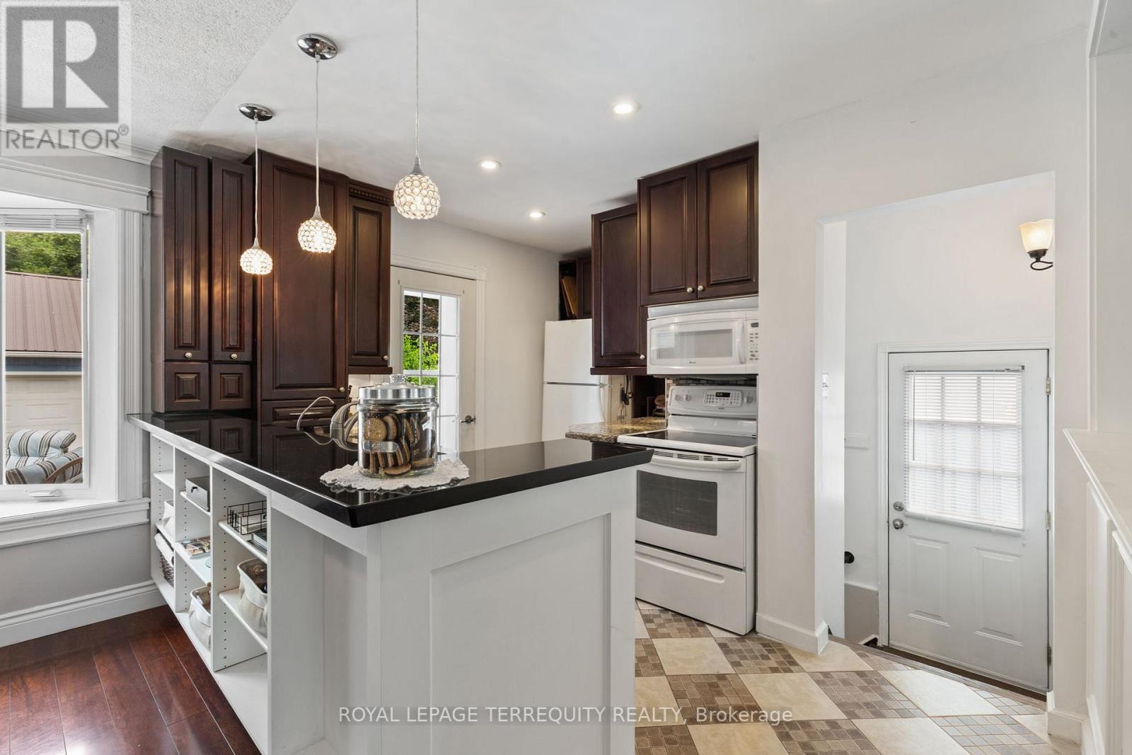 353 Kingsleigh Court, Milton, Ontario  L9T 1X6 - Photo 19 - W12712344