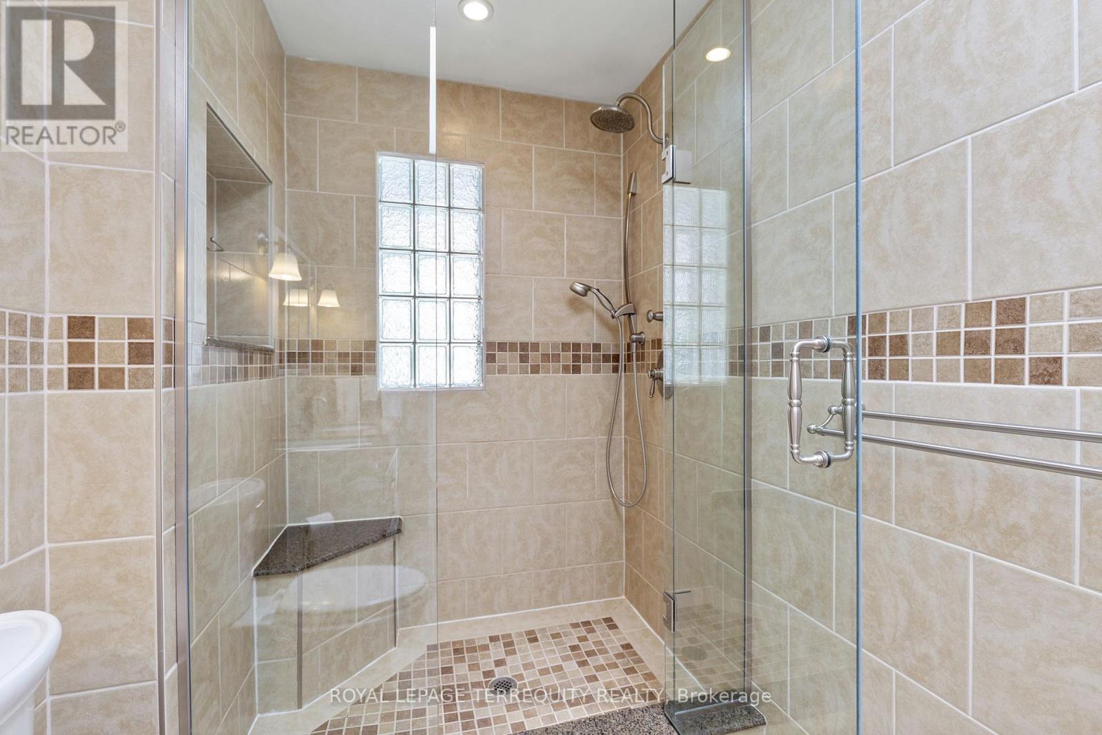 353 Kingsleigh Court, Milton, Ontario  L9T 1X6 - Photo 28 - W12712344