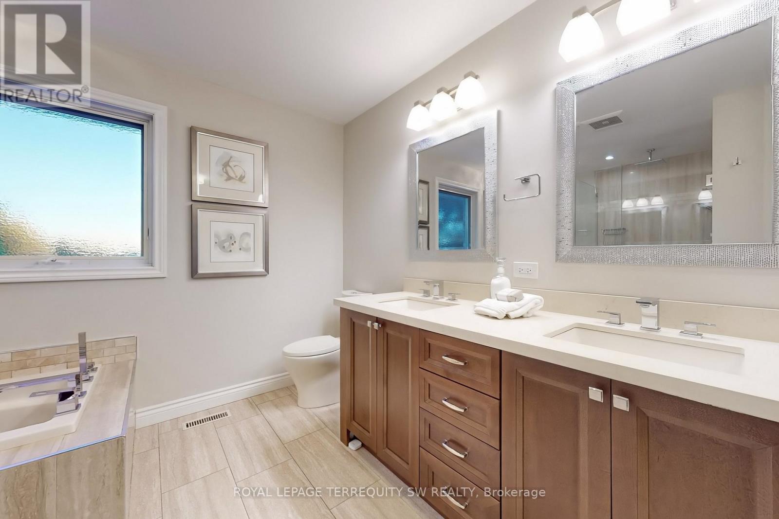 8 Chalmers Court, Brampton, Ontario  L6Z 3G9 - Photo 23 - W12712362