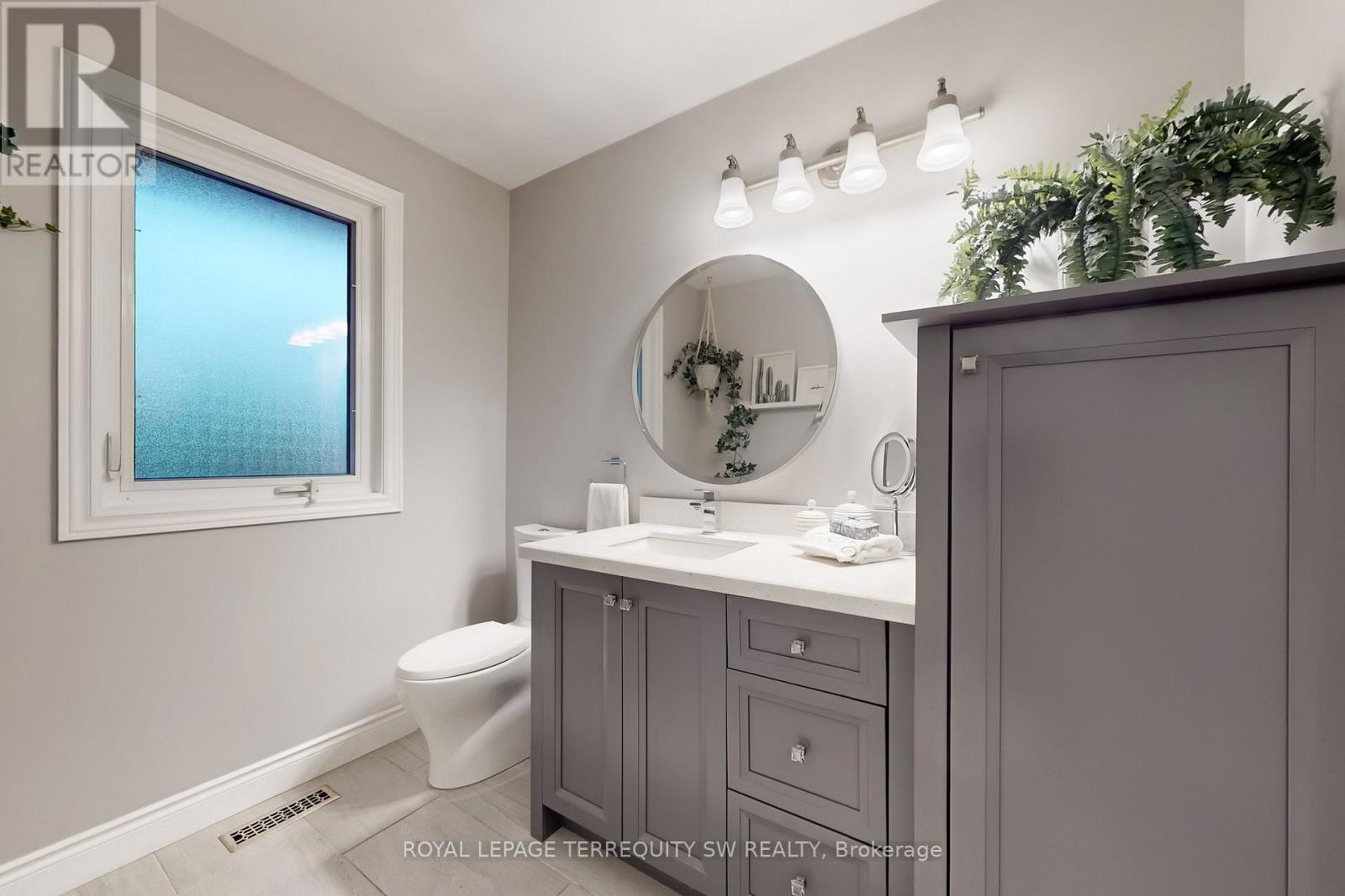 8 Chalmers Court, Brampton, Ontario  L6Z 3G9 - Photo 28 - W12712362