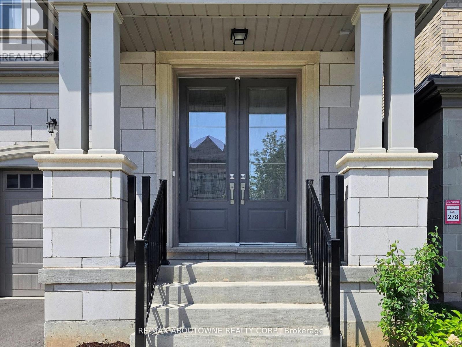 91 Hallaran Road, Oakville, Ontario  L6H 0Z9 - Photo 2 - W12712394