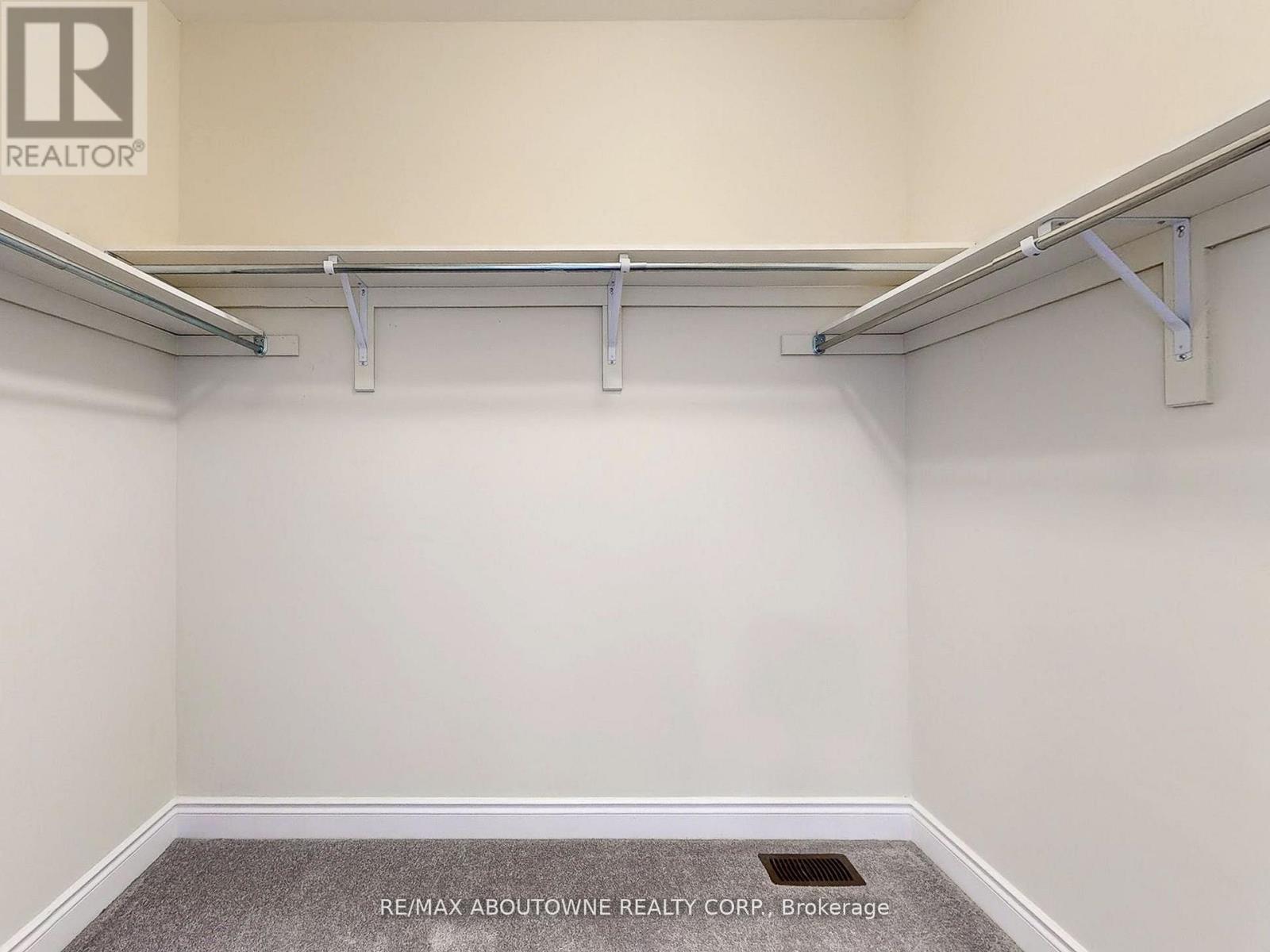 91 Hallaran Road, Oakville, Ontario  L6H 0Z9 - Photo 24 - W12712394