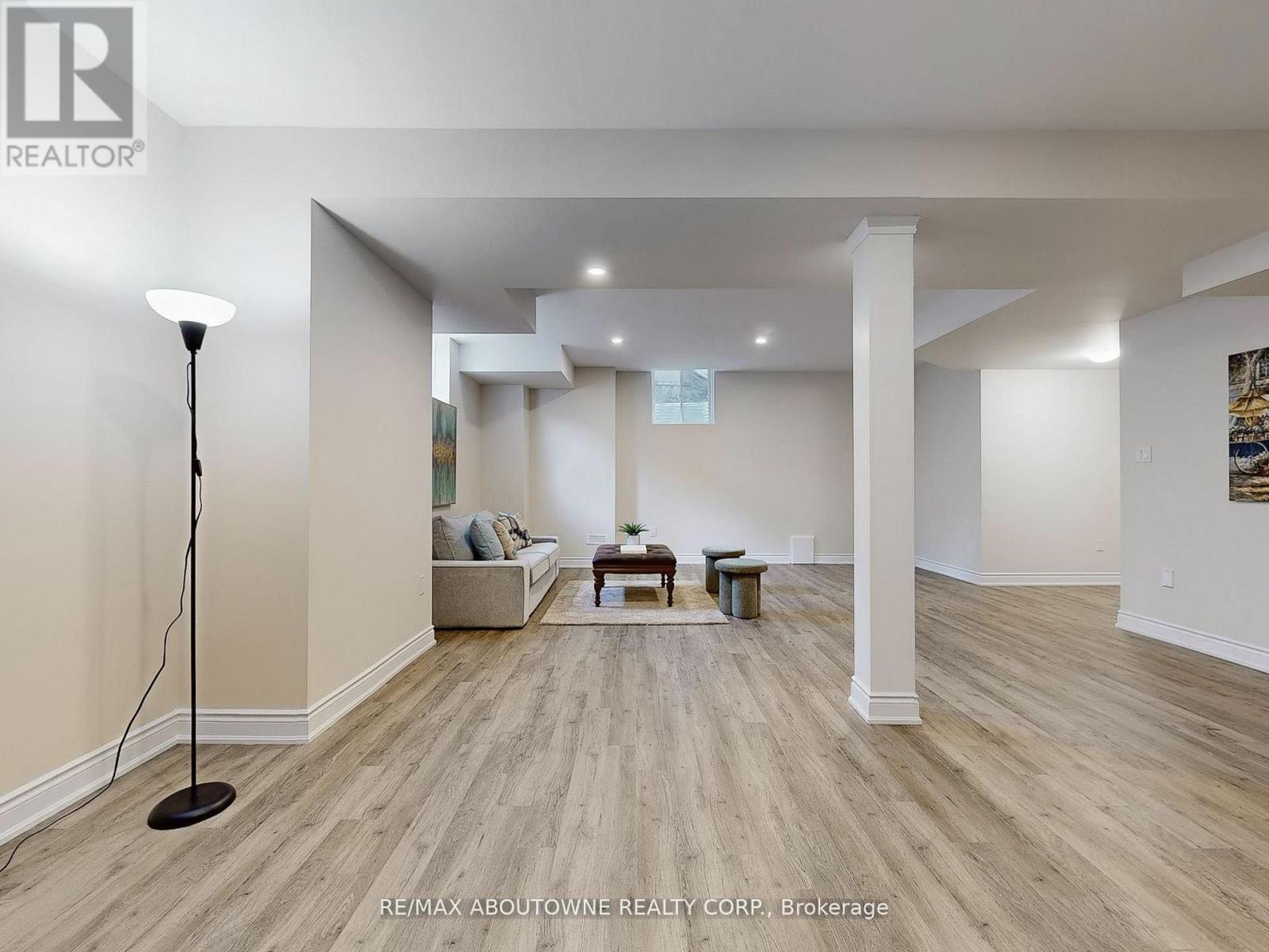 91 Hallaran Road, Oakville, Ontario  L6H 0Z9 - Photo 33 - W12712394