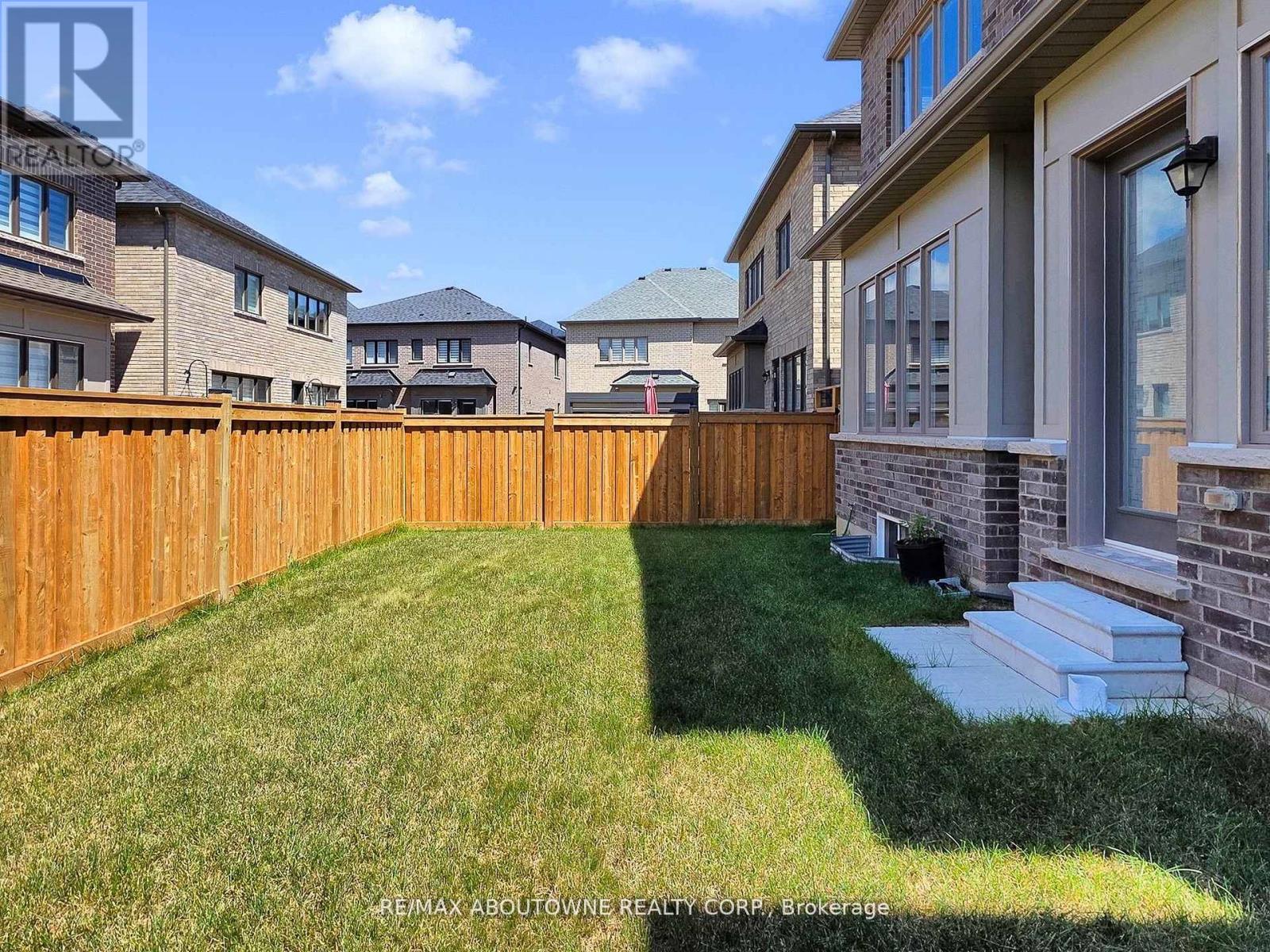 91 Hallaran Road, Oakville, Ontario  L6H 0Z9 - Photo 37 - W12712394