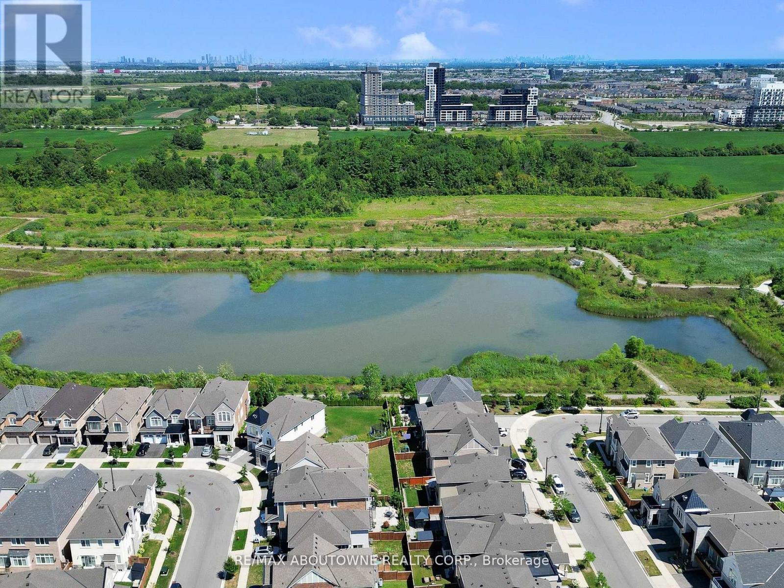 91 Hallaran Road, Oakville, Ontario  L6H 0Z9 - Photo 44 - W12712394