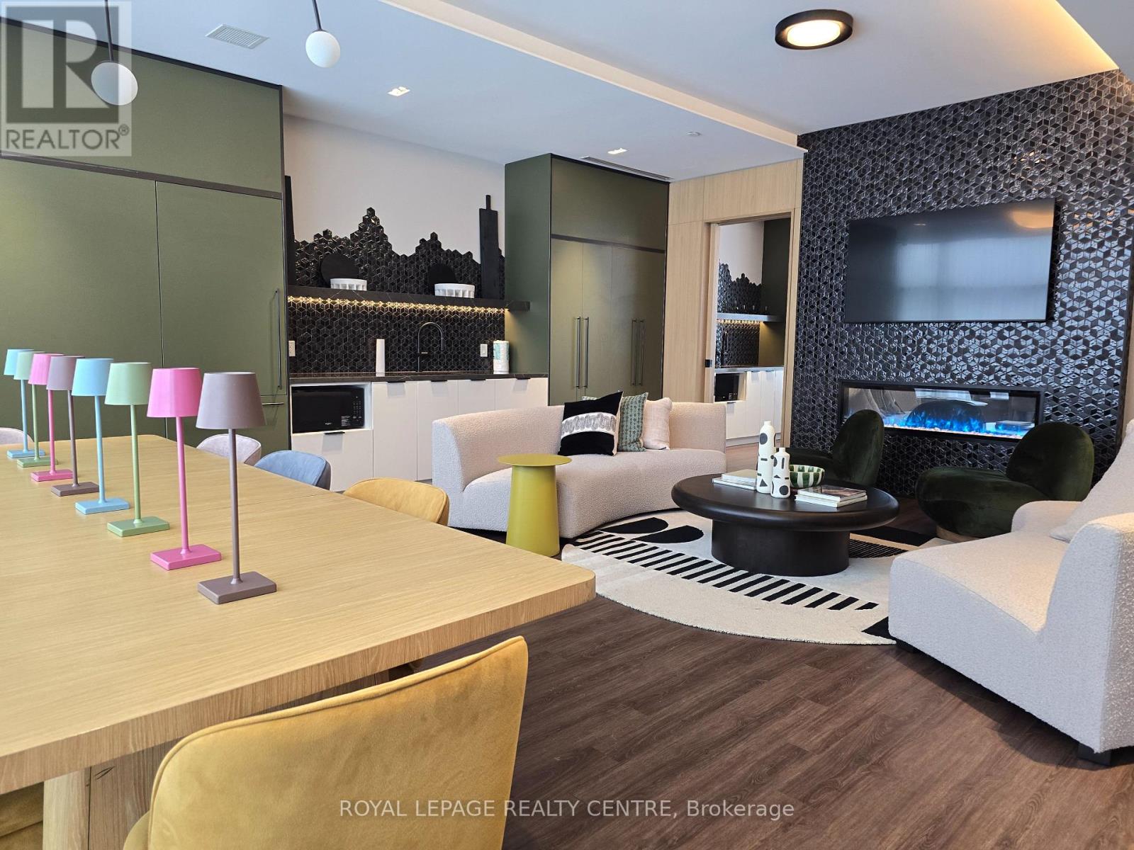 407 - 750 Whitlock Avenue, Milton, Ontario  L9E 2B9 - Photo 17 - W12712404