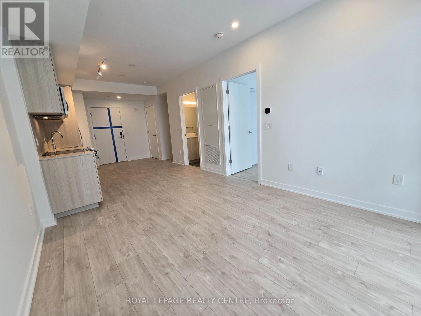 407 - 750 Whitlock Avenue, Milton, Ontario  L9E 2B9 - Photo 6 - W12712404