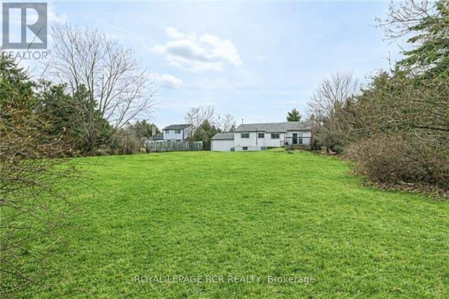 17 Arlow Road, Caledon, Ontario  L7K 0A5 - Photo 2 - W12648712