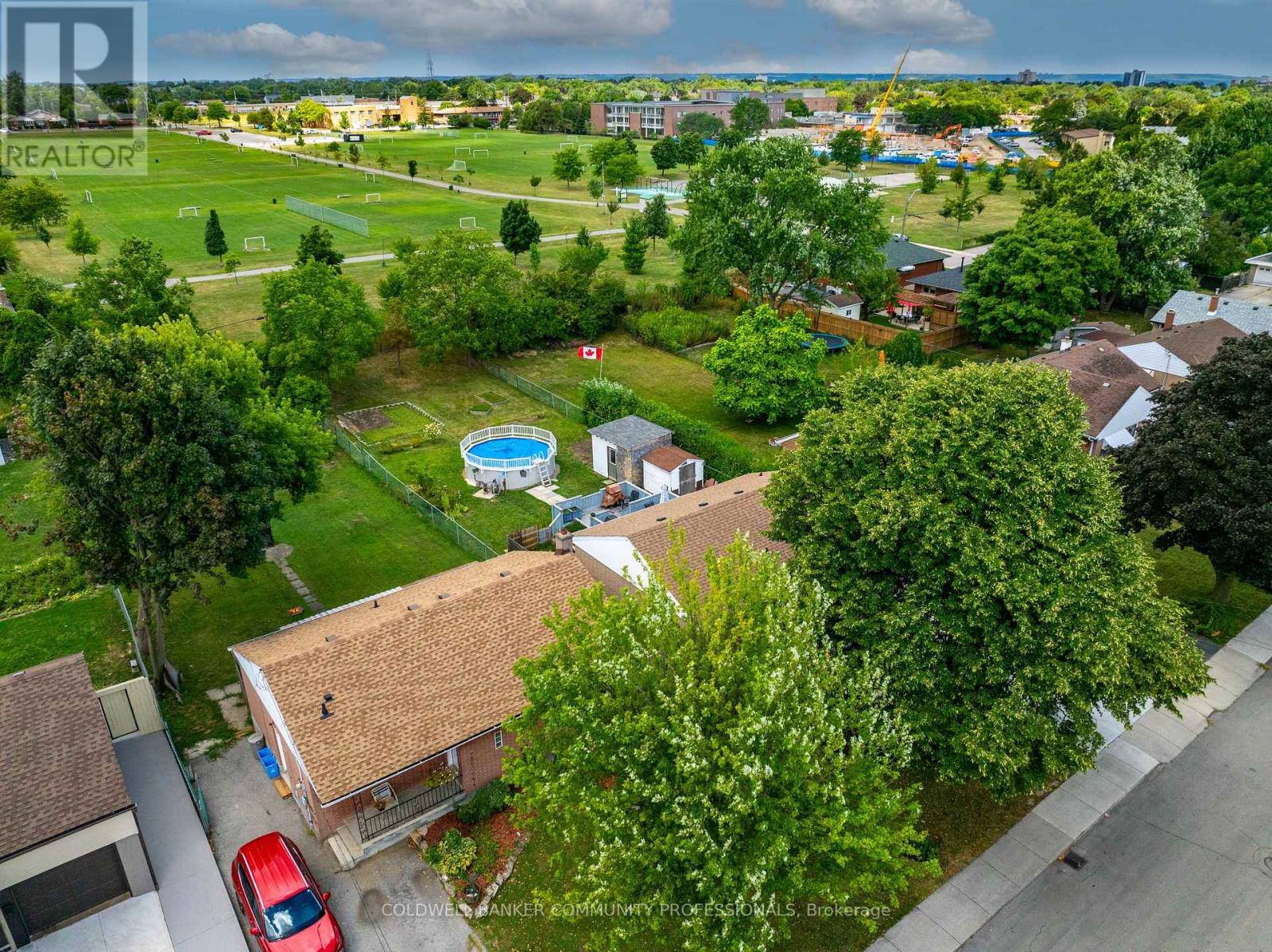 446 East 36th Street, Hamilton, Ontario  L8V 4A5 - Photo 4 - X12354907