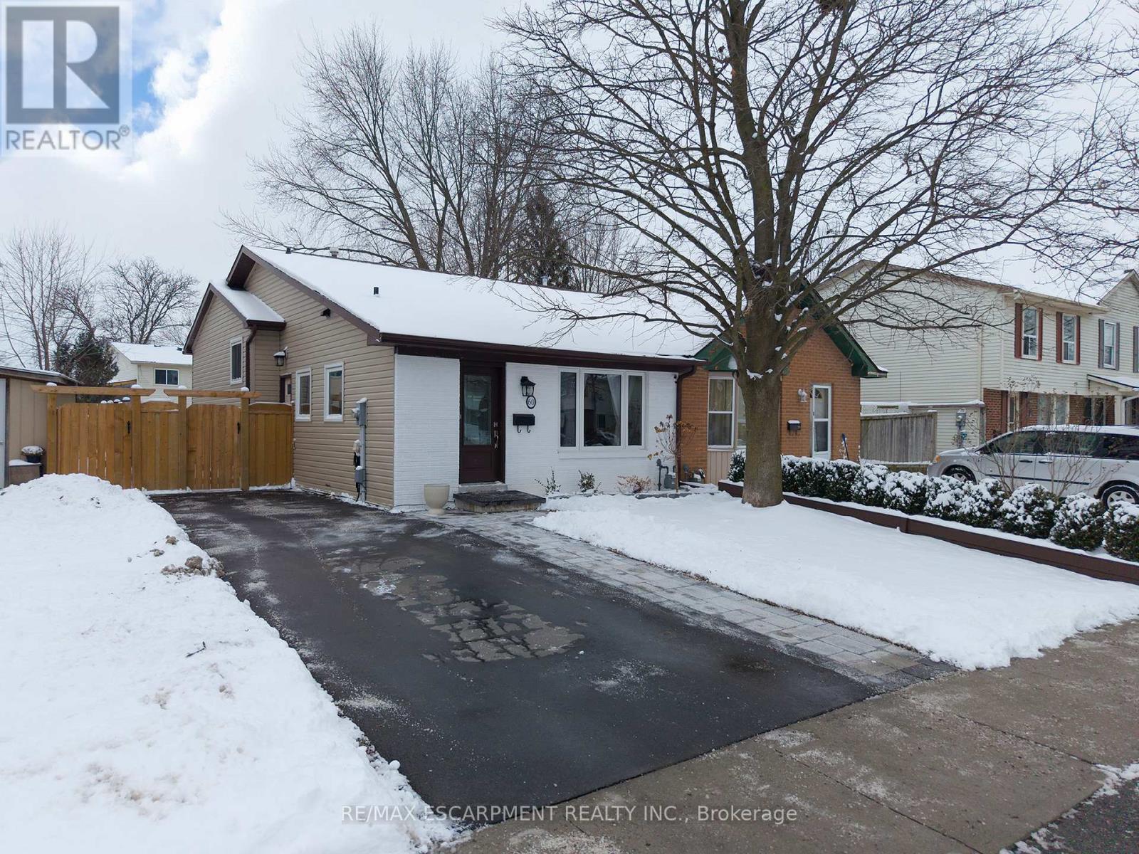 60 Banbury Road, Brantford, Ontario  N3P 1C3 - Photo 1 - X12707952