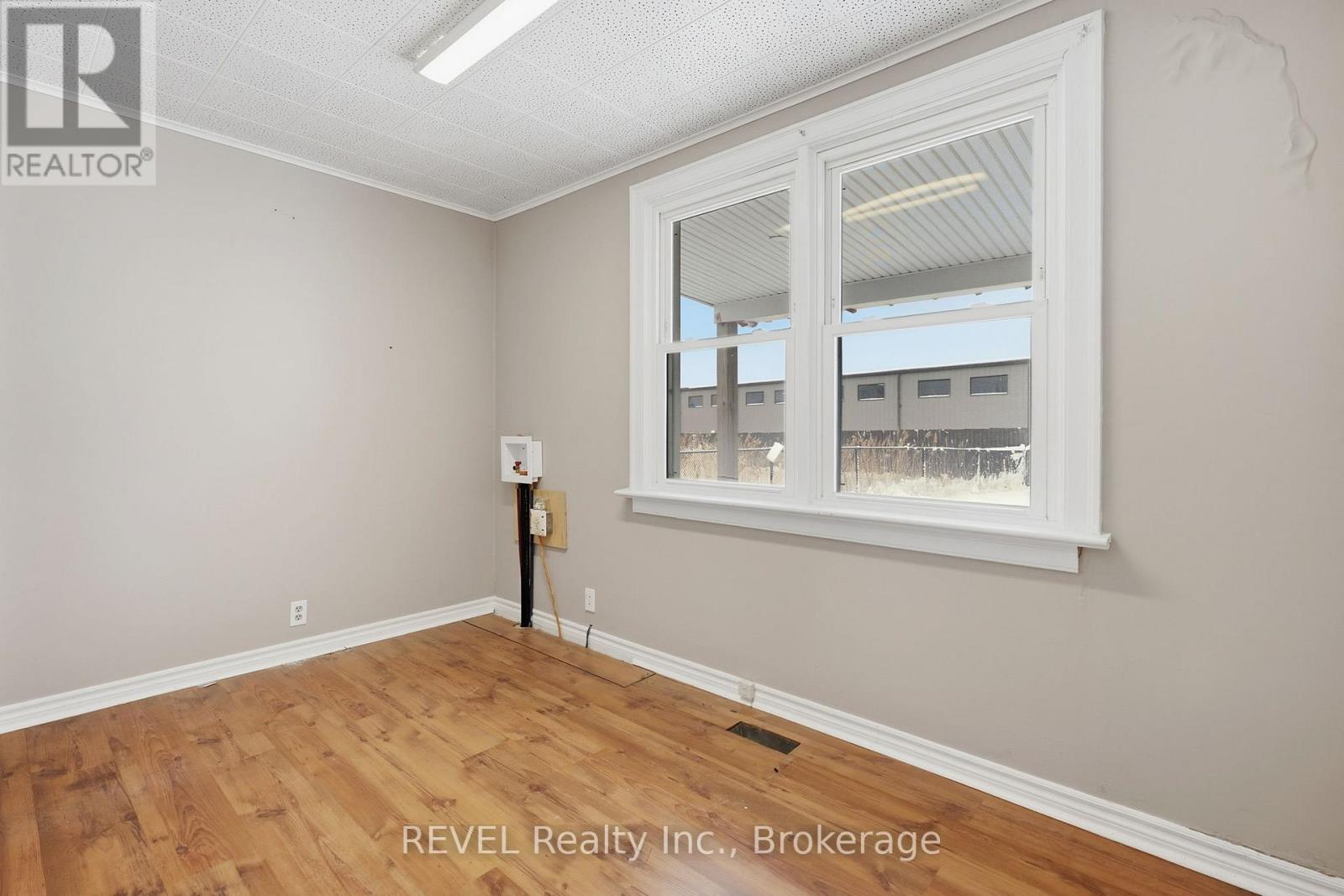 1098 Beaverdams Road, Thorold (Rolling Meadows), Ontario  L2H 0W2 - Photo 19 - X12712606