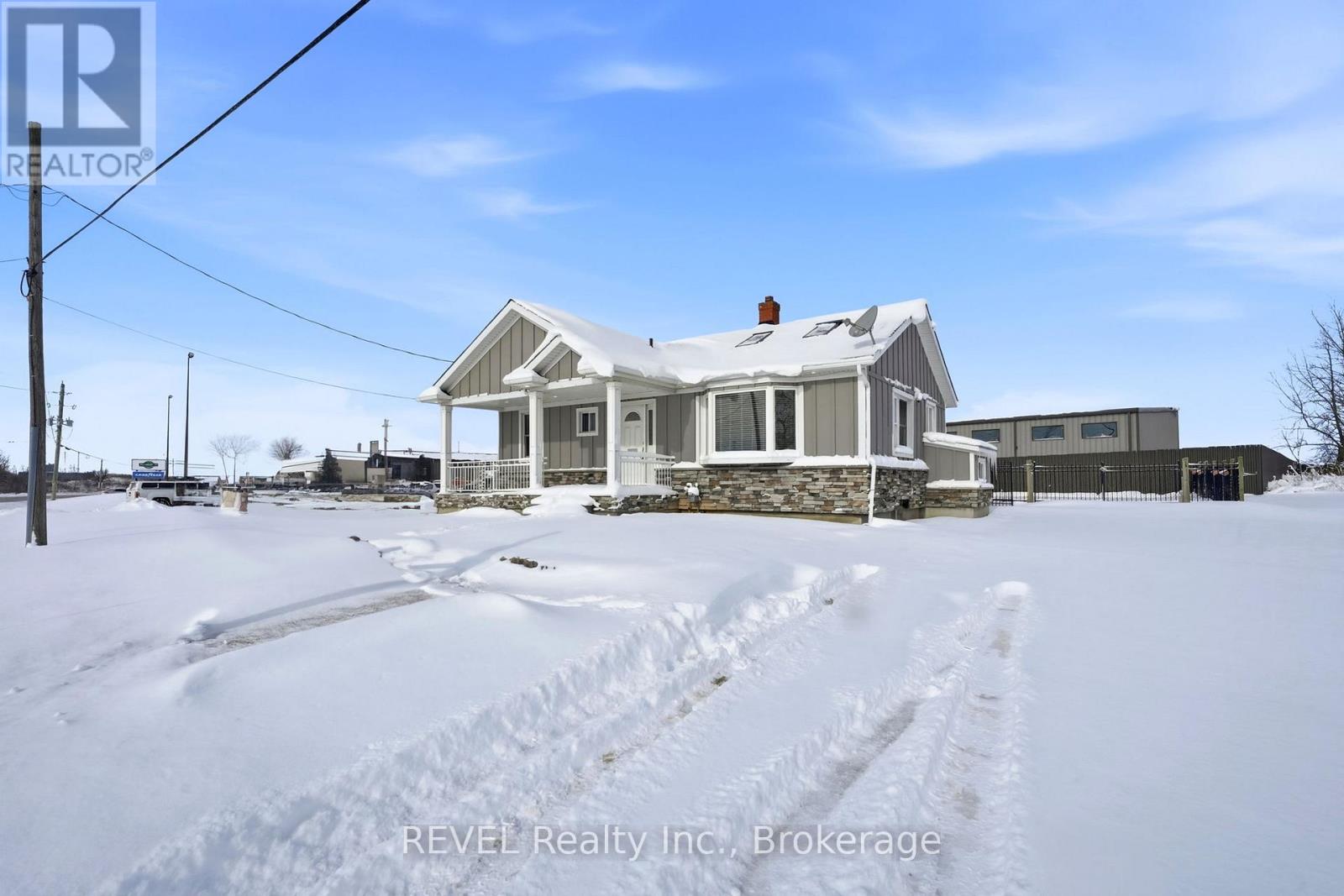 1098 Beaverdams Road, Thorold (Rolling Meadows), Ontario  L2H 0W2 - Photo 4 - X12712606