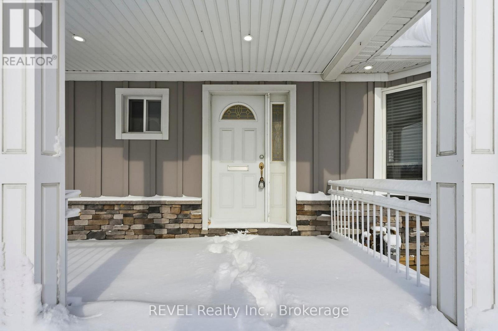 1098 Beaverdams Road, Thorold (Rolling Meadows), Ontario  L2H 0W2 - Photo 6 - X12712606