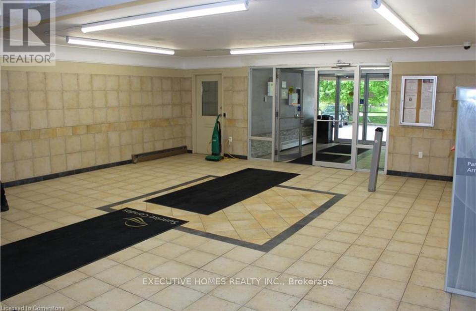 110 - 583 Mornington Avenue, London East, Ontario  N5Y 3E9 - Photo 3 - X12697564