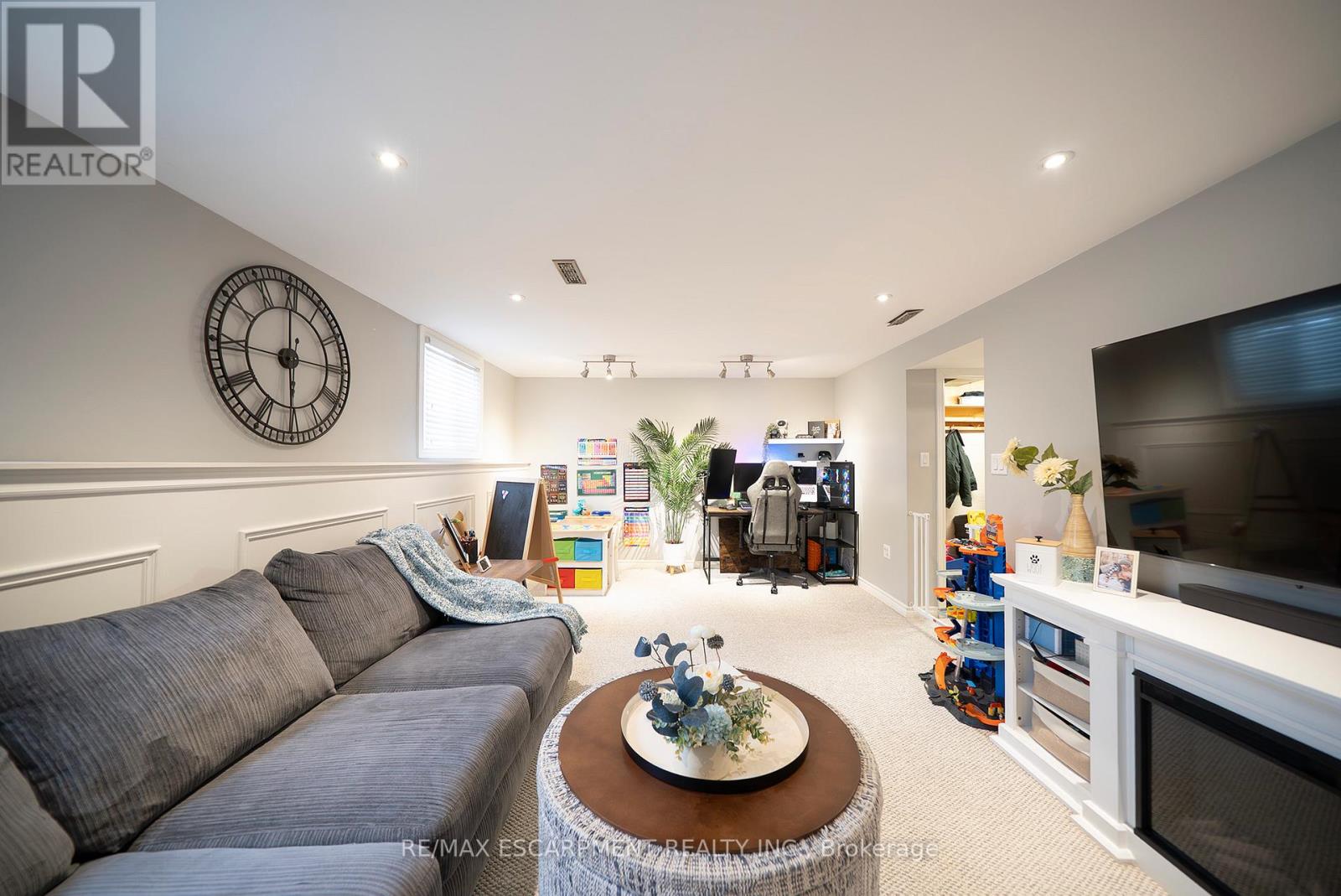 60 Banbury Road, Brantford, Ontario  N3P 1C3 - Photo 23 - X12707952