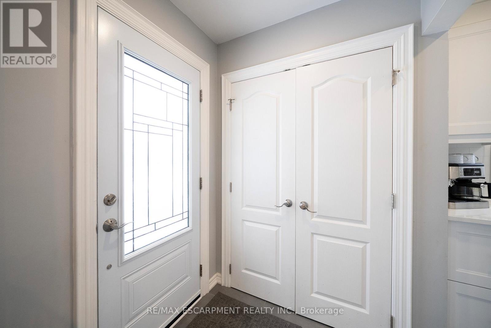 60 Banbury Road, Brantford, Ontario  N3P 1C3 - Photo 4 - X12707952