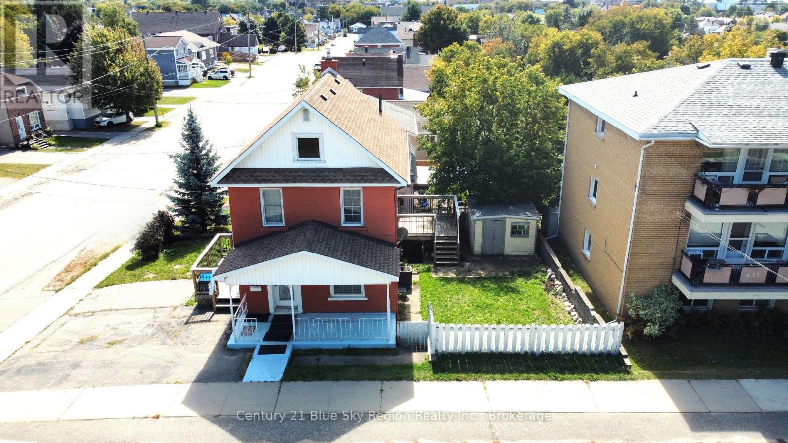 695 High Street, North Bay, Ontario  P1B 6R9 - Photo 1 - X12712462