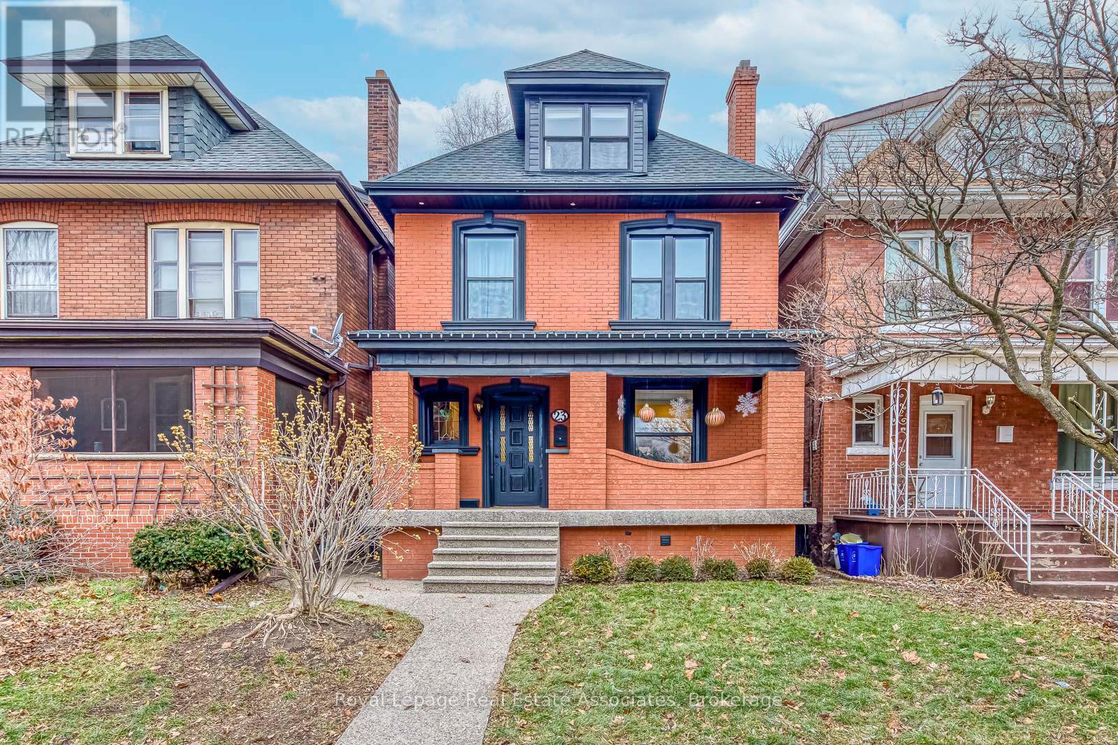 23 FAIRHOLT ROAD N, Hamilton, Ontario