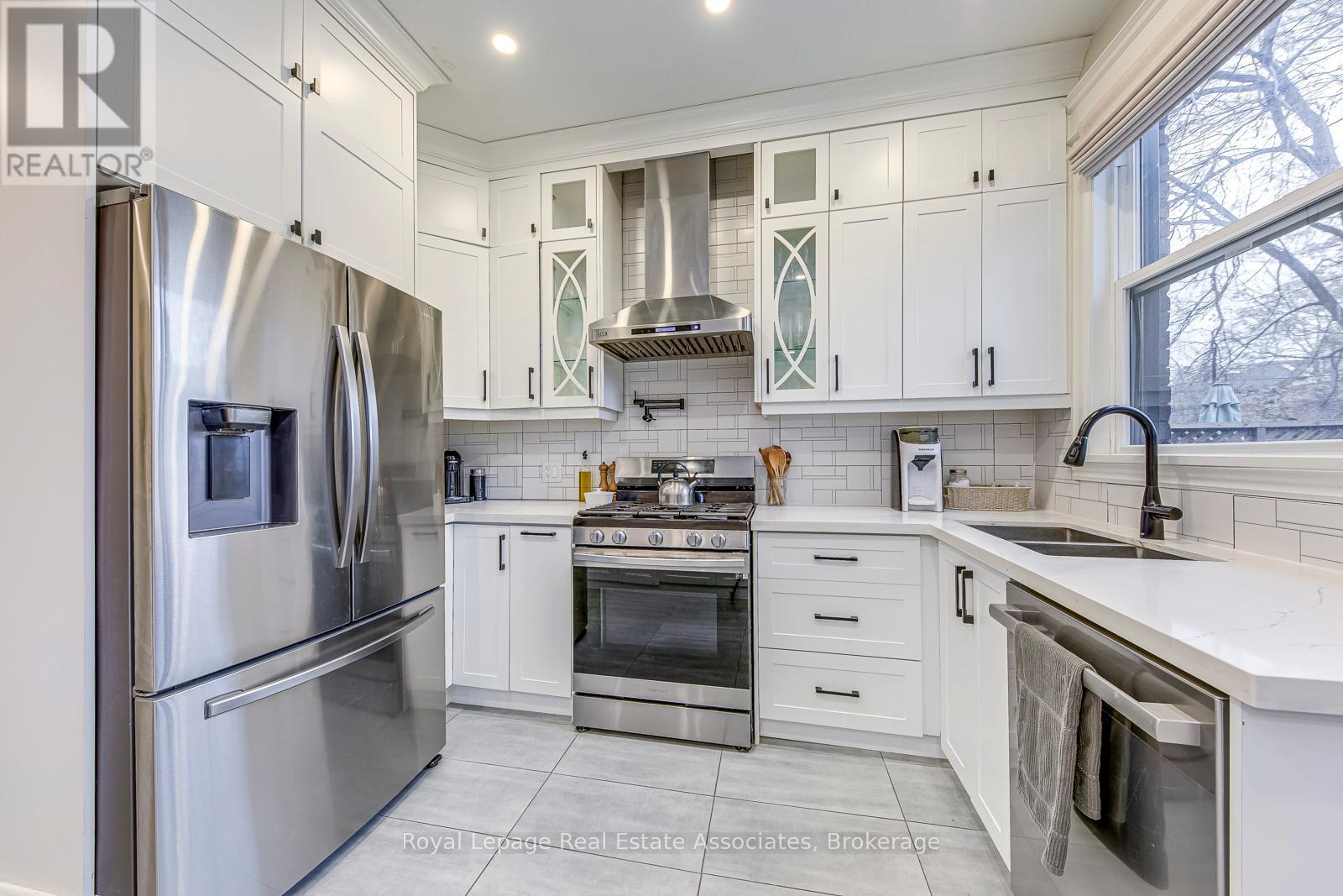 23 Fairholt Road N, Hamilton, Ontario  L8M 2S9 - Photo 15 - X12712322