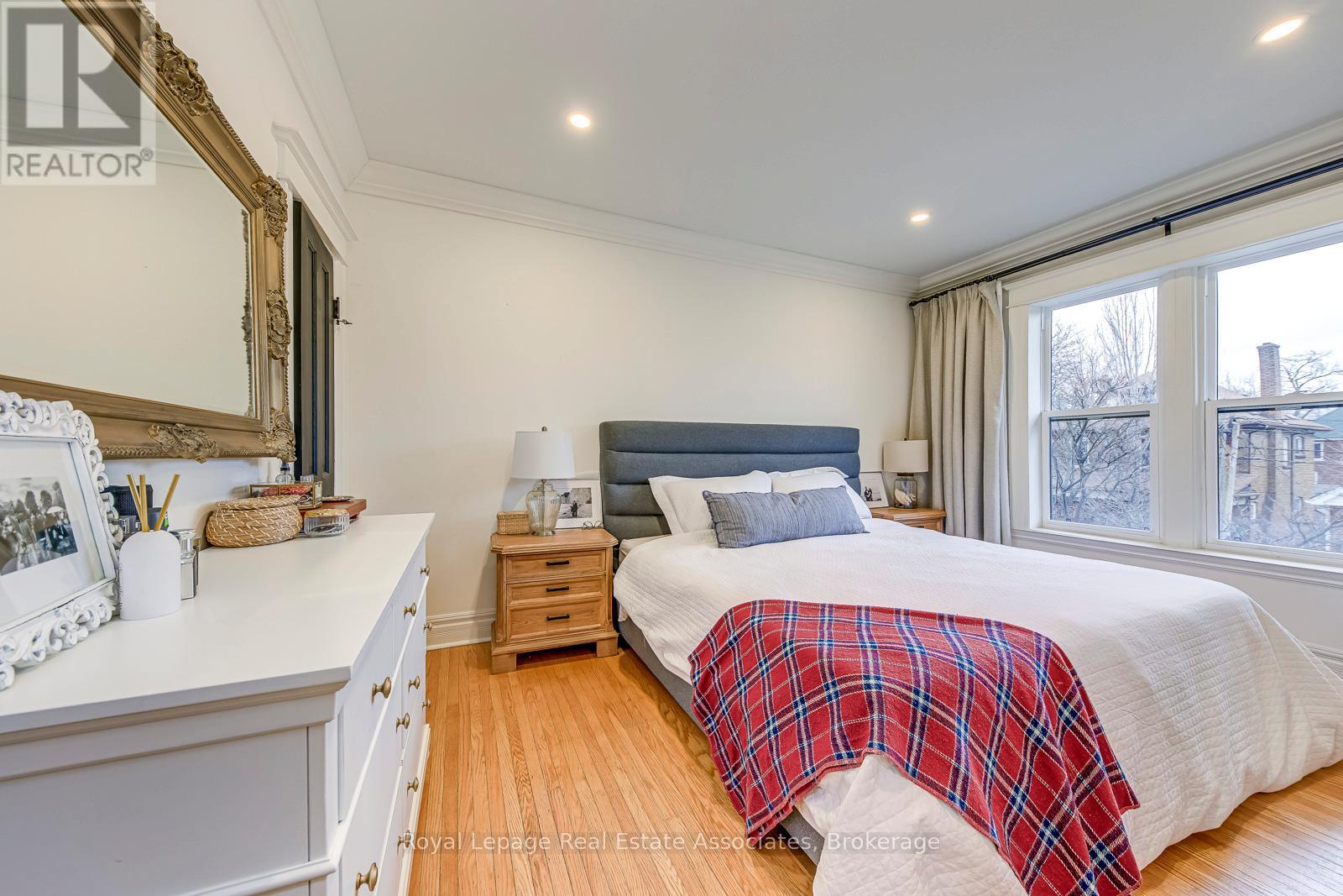 23 Fairholt Road N, Hamilton, Ontario  L8M 2S9 - Photo 23 - X12712322