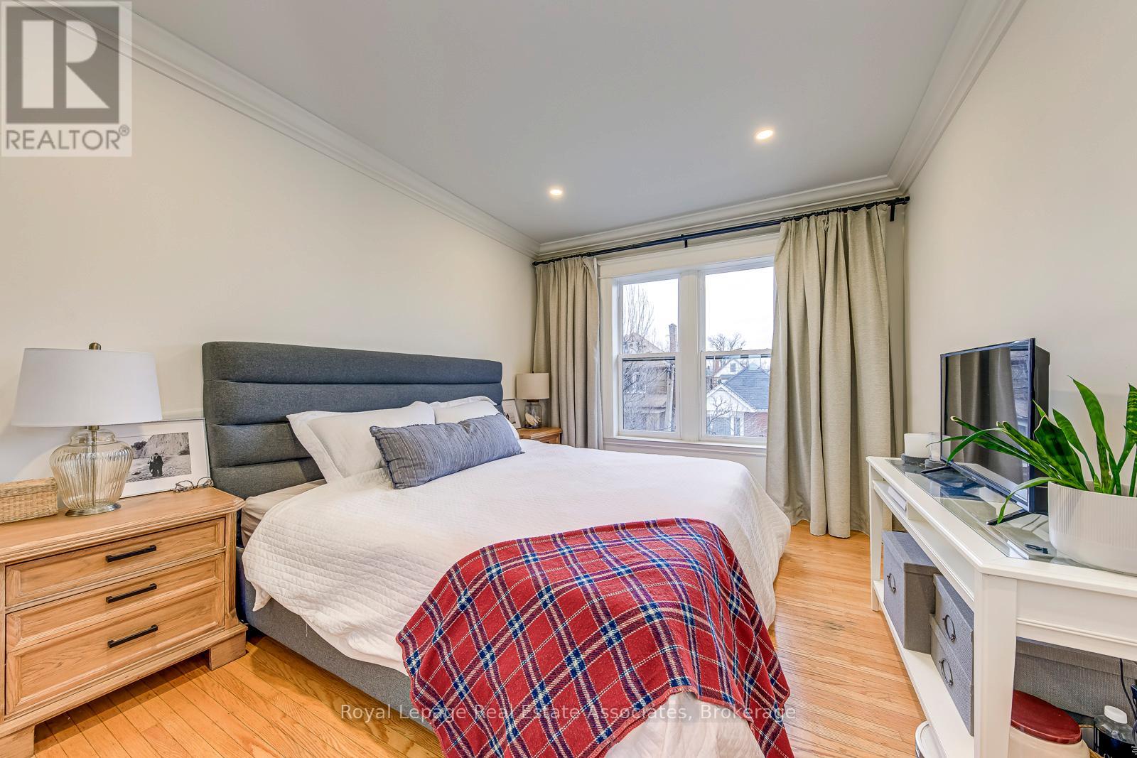 23 Fairholt Road N, Hamilton, Ontario  L8M 2S9 - Photo 24 - X12712322