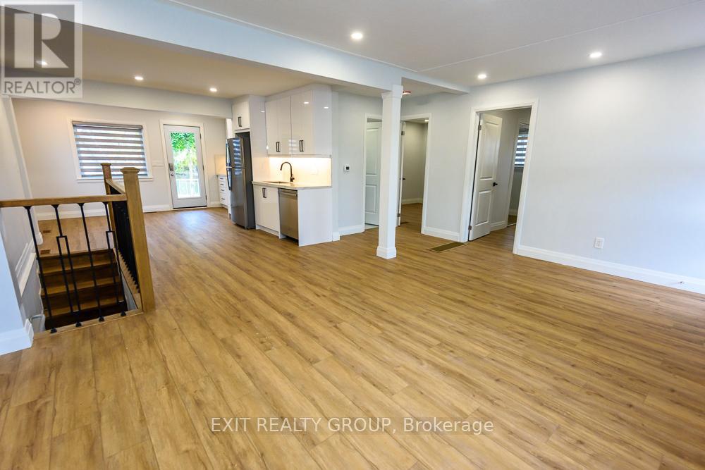 250 Ashley Street, Belleville (Thurlow Ward), Ontario  K0K 2B0 - Photo 12 - X12712624