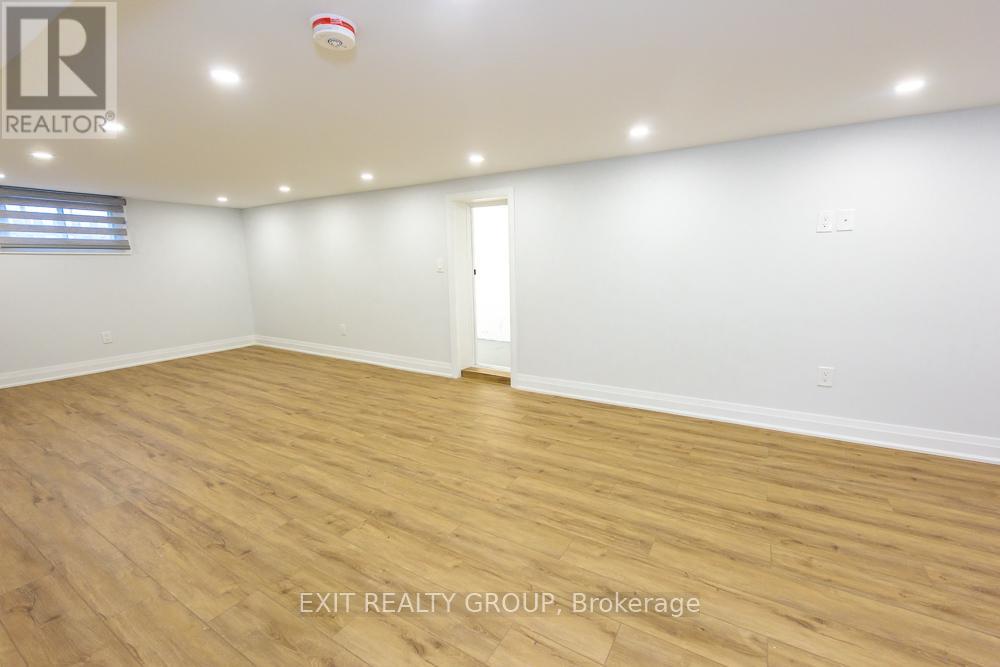 250 Ashley Street, Belleville (Thurlow Ward), Ontario  K0K 2B0 - Photo 17 - X12712624