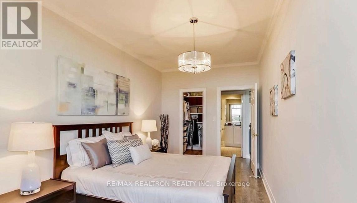 615 - 1 Leaside Park Drive, Toronto, Ontario  M4H 1R1 - Photo 8 - C12097282