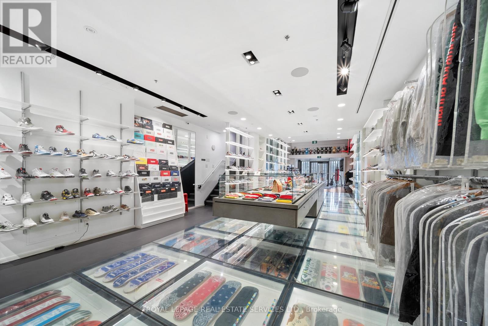 273 Queen Street W, Toronto, Ontario  M5V 1Z9 - Photo 11 - C12677558