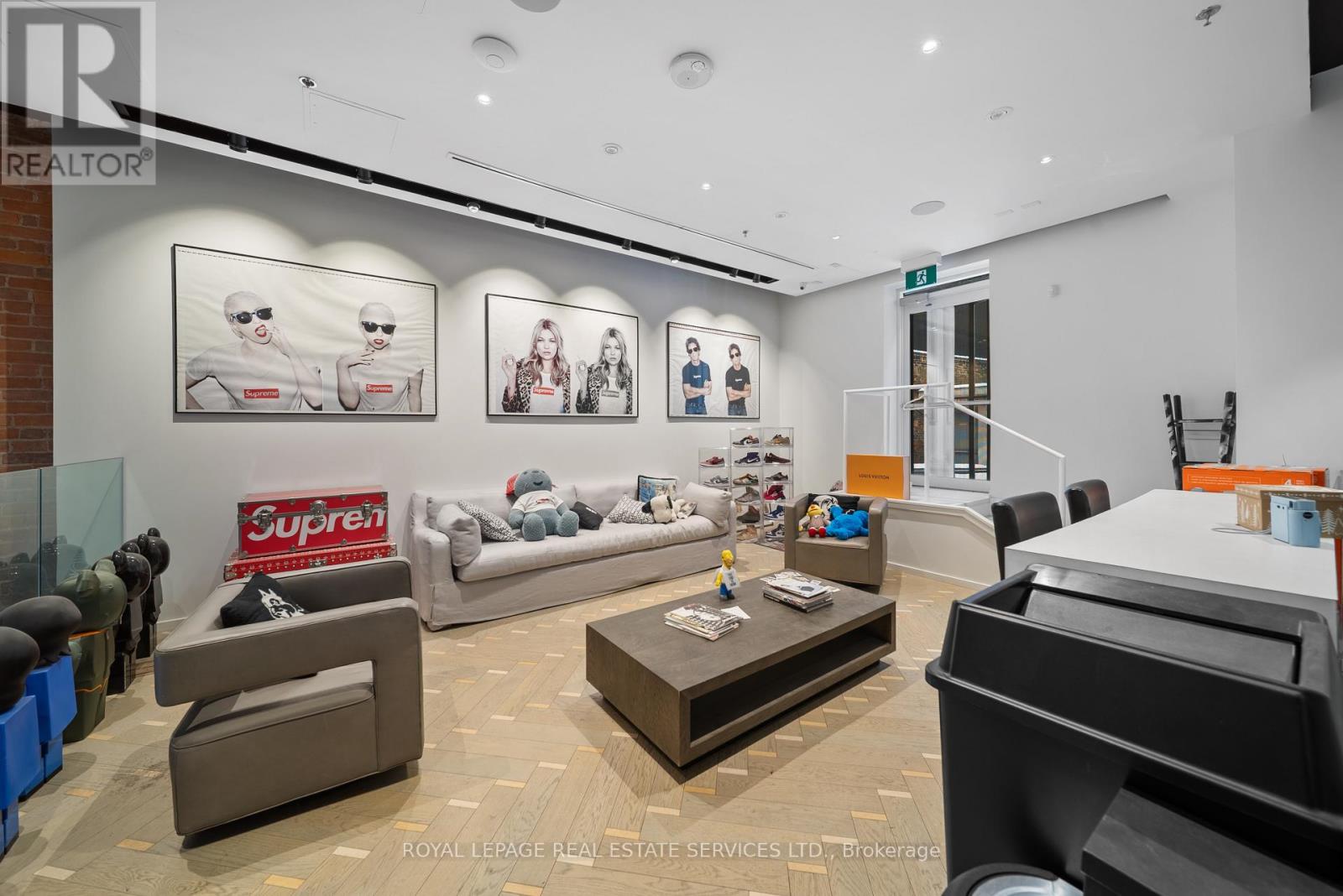 273 Queen Street W, Toronto, Ontario  M5V 1Z9 - Photo 14 - C12677558