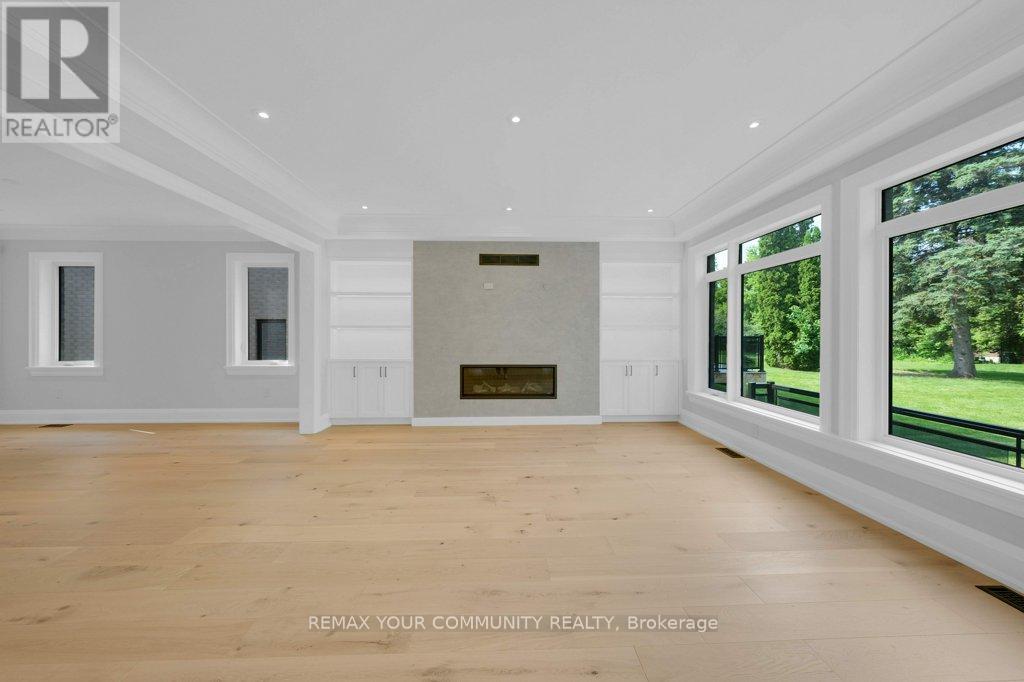 92 Howard Road, Newmarket, Ontario  L3Y 3G7 - Photo 7 - N12540742