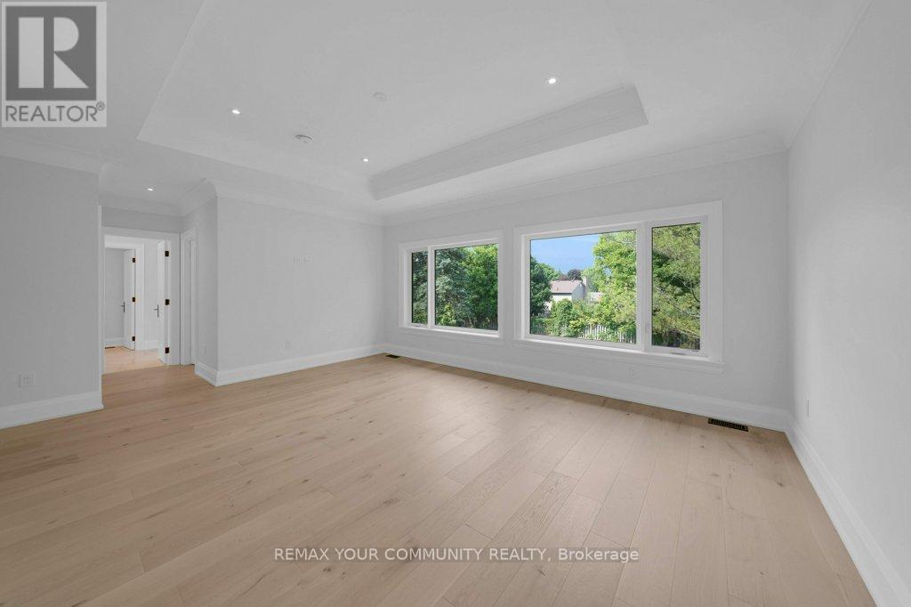 92 Howard Road, Newmarket, Ontario  L3Y 3G7 - Photo 19 - N12540742