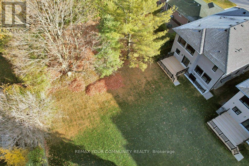 92 Howard Road, Newmarket, Ontario  L3Y 3G7 - Photo 48 - N12540742