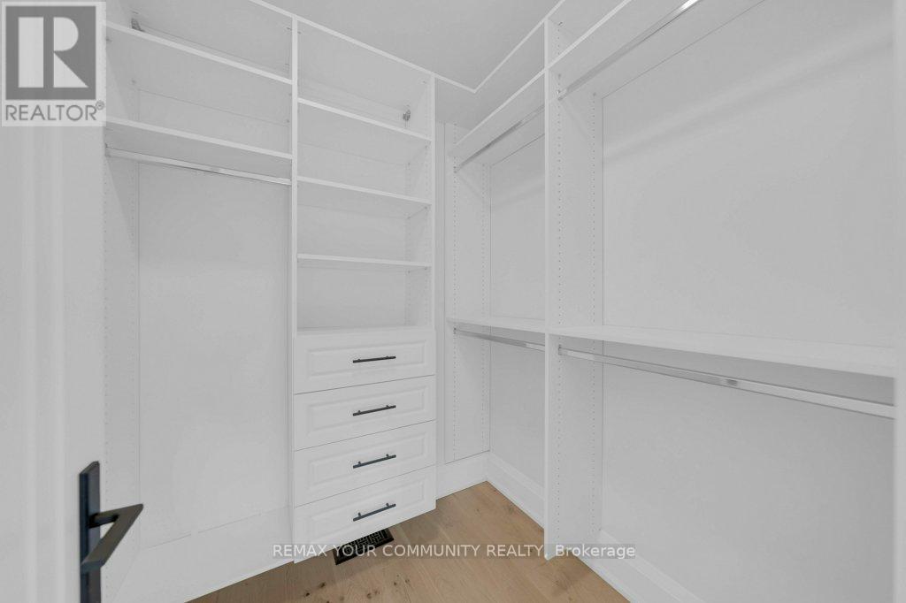 92 Howard Road, Newmarket, Ontario  L3Y 3G7 - Photo 31 - N12540742