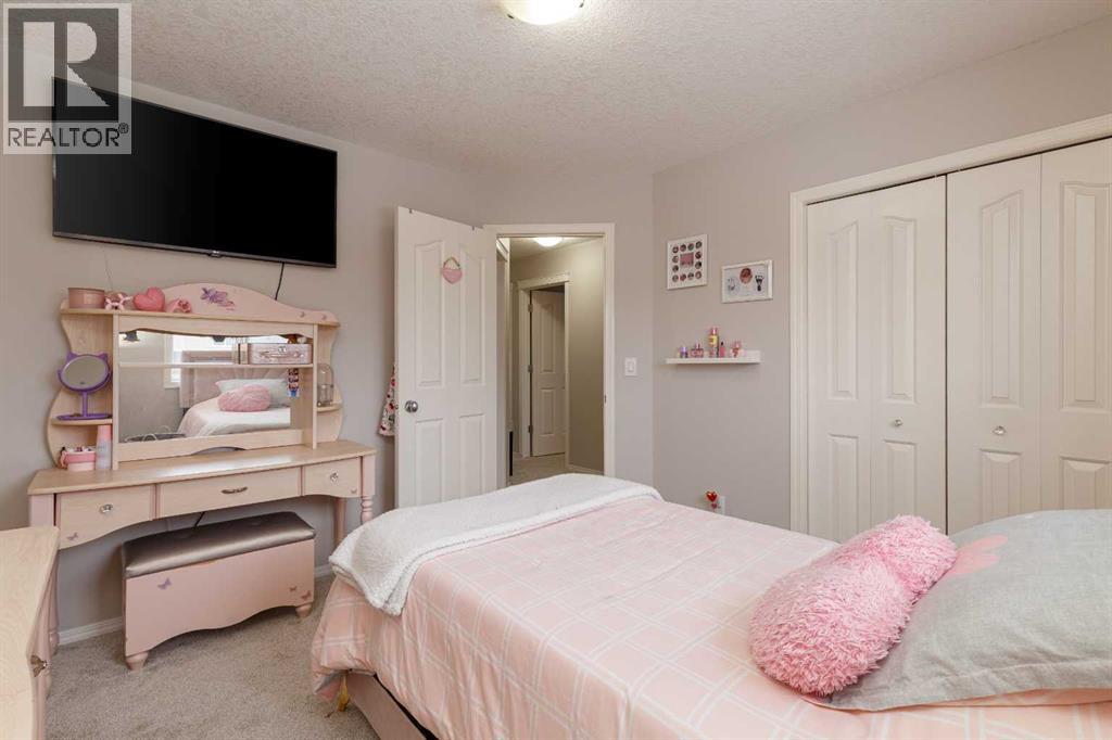 86 Cougarstone Court Sw, Calgary, Alberta  T3H 5R3 - Photo 23 - A2280412