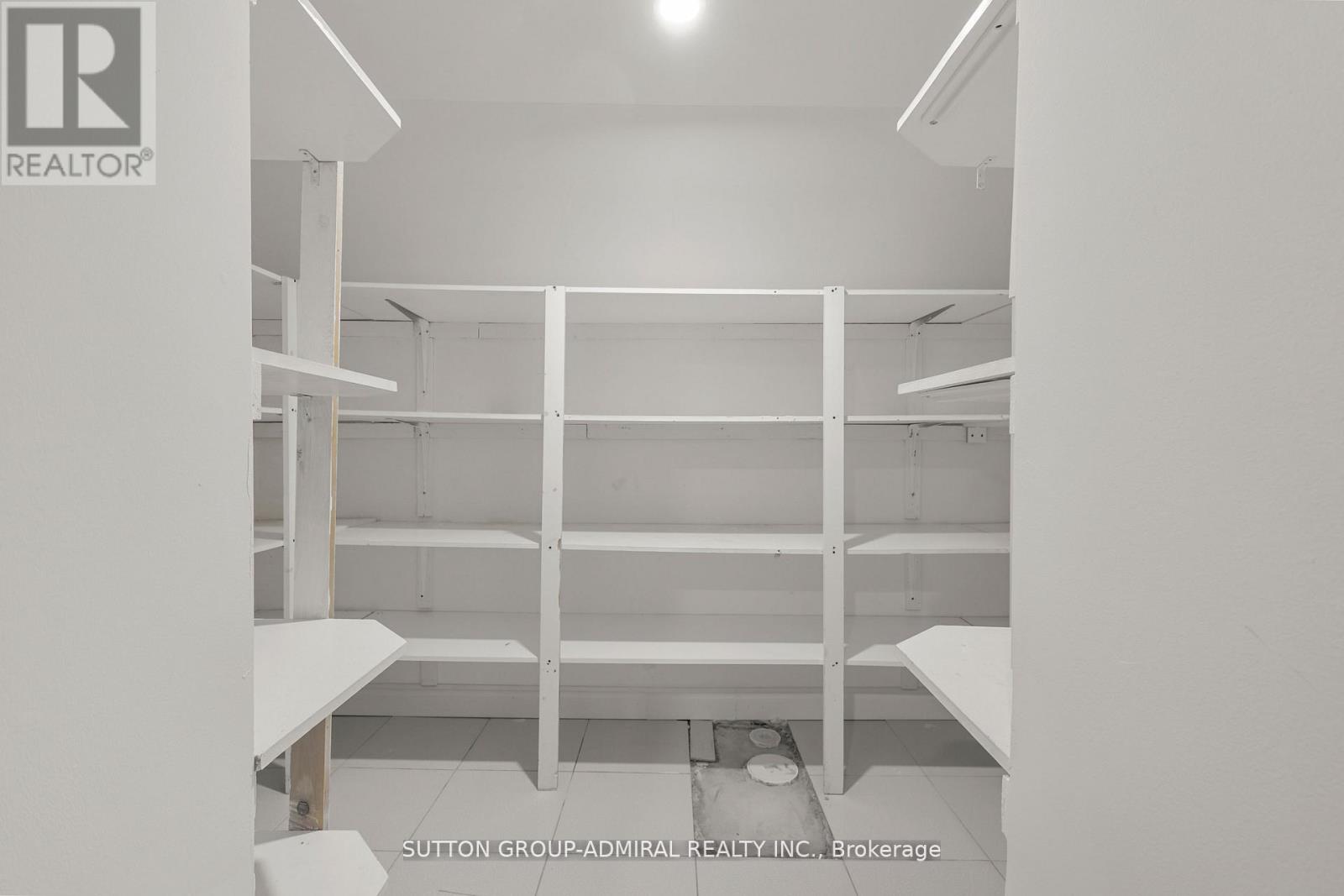 48 Berkindale Drive, Toronto, Ontario  M2L 1Z8 - Photo 12 - C12712450