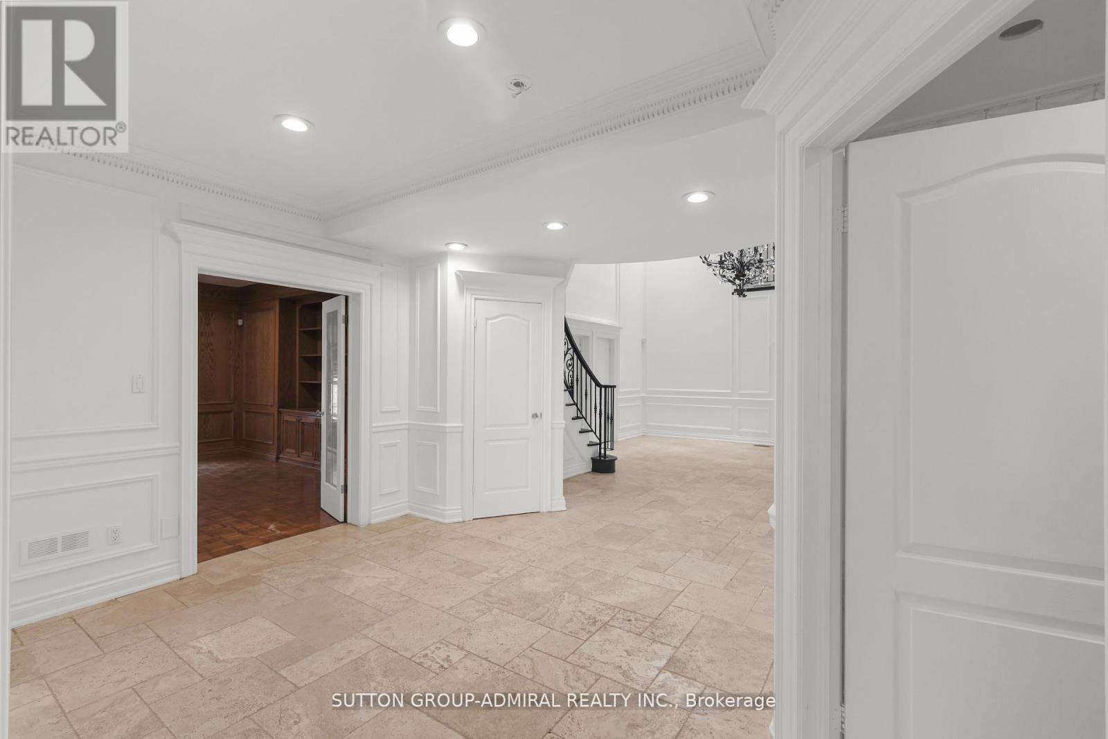 48 Berkindale Drive, Toronto, Ontario  M2L 1Z8 - Photo 37 - C12712450