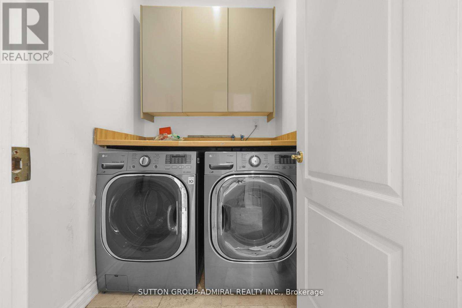 48 Berkindale Drive, Toronto, Ontario  M2L 1Z8 - Photo 47 - C12712450