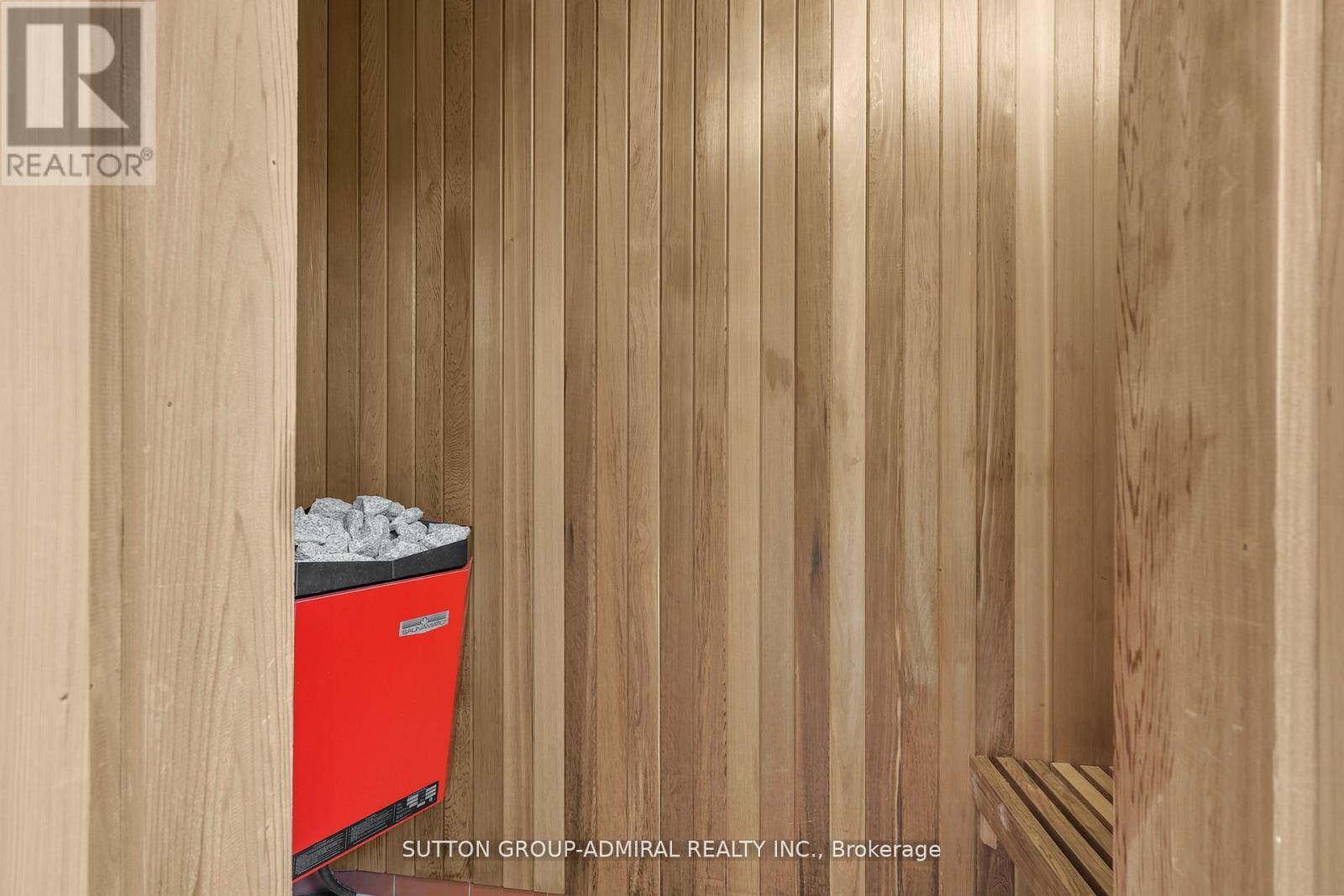 48 Berkindale Drive, Toronto, Ontario  M2L 1Z8 - Photo 8 - C12712450