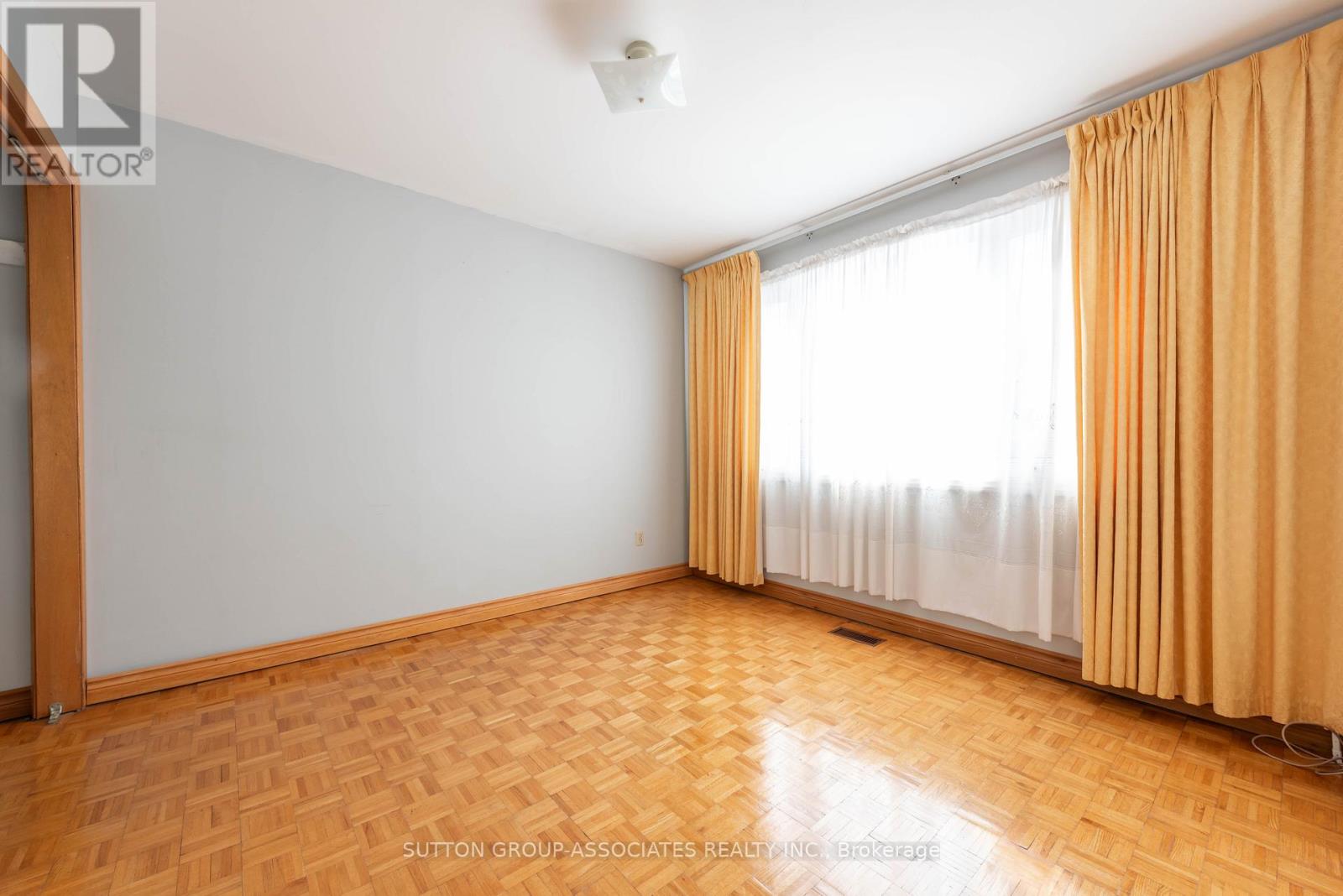 169 Wychwood Avenue, Toronto, Ontario  M6C 2T4 - Photo 12 - C12712480