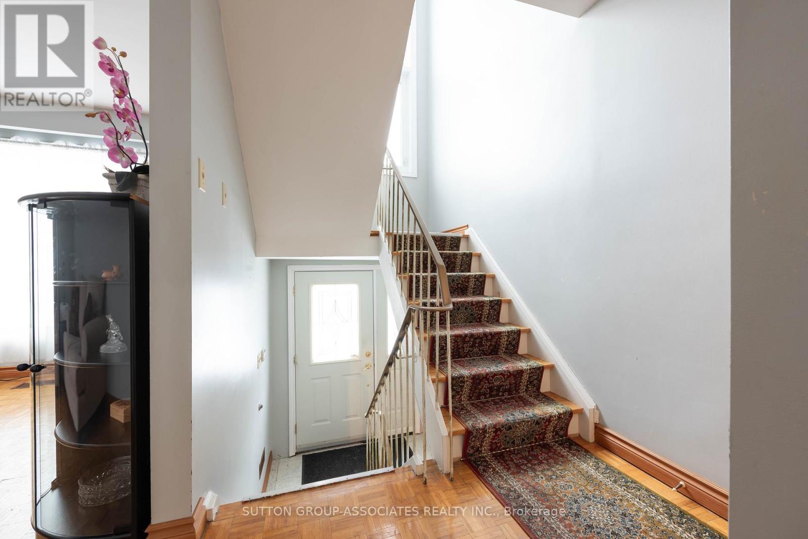 169 Wychwood Avenue, Toronto, Ontario  M6C 2T4 - Photo 2 - C12712480