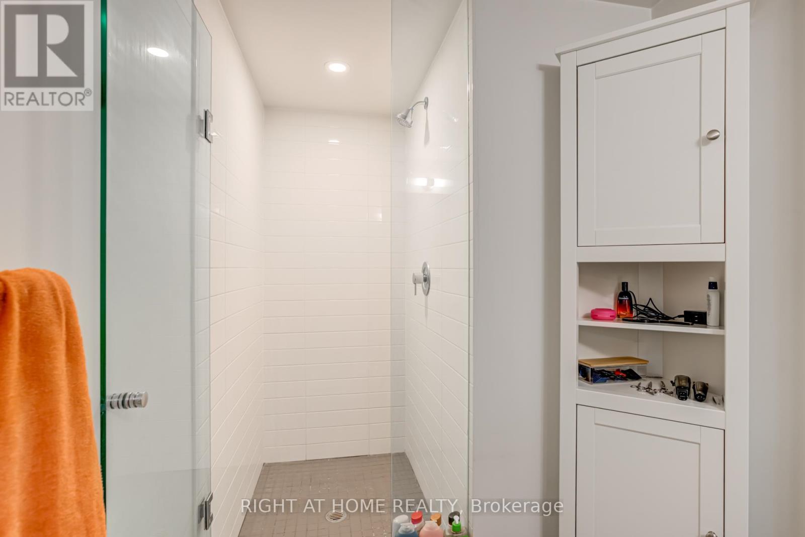 1205w - 27 Bathurst Street, Toronto, Ontario  M5V 2P1 - Photo 15 - C12712490