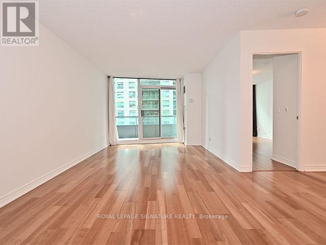 612 - 30 Grand Trunk Crescent, Toronto, Ontario  M5J 3A3 - Photo 15 - C12712500