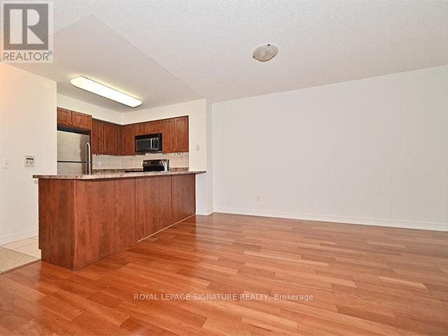 612 - 30 Grand Trunk Crescent, Toronto, Ontario  M5J 3A3 - Photo 7 - C12712500