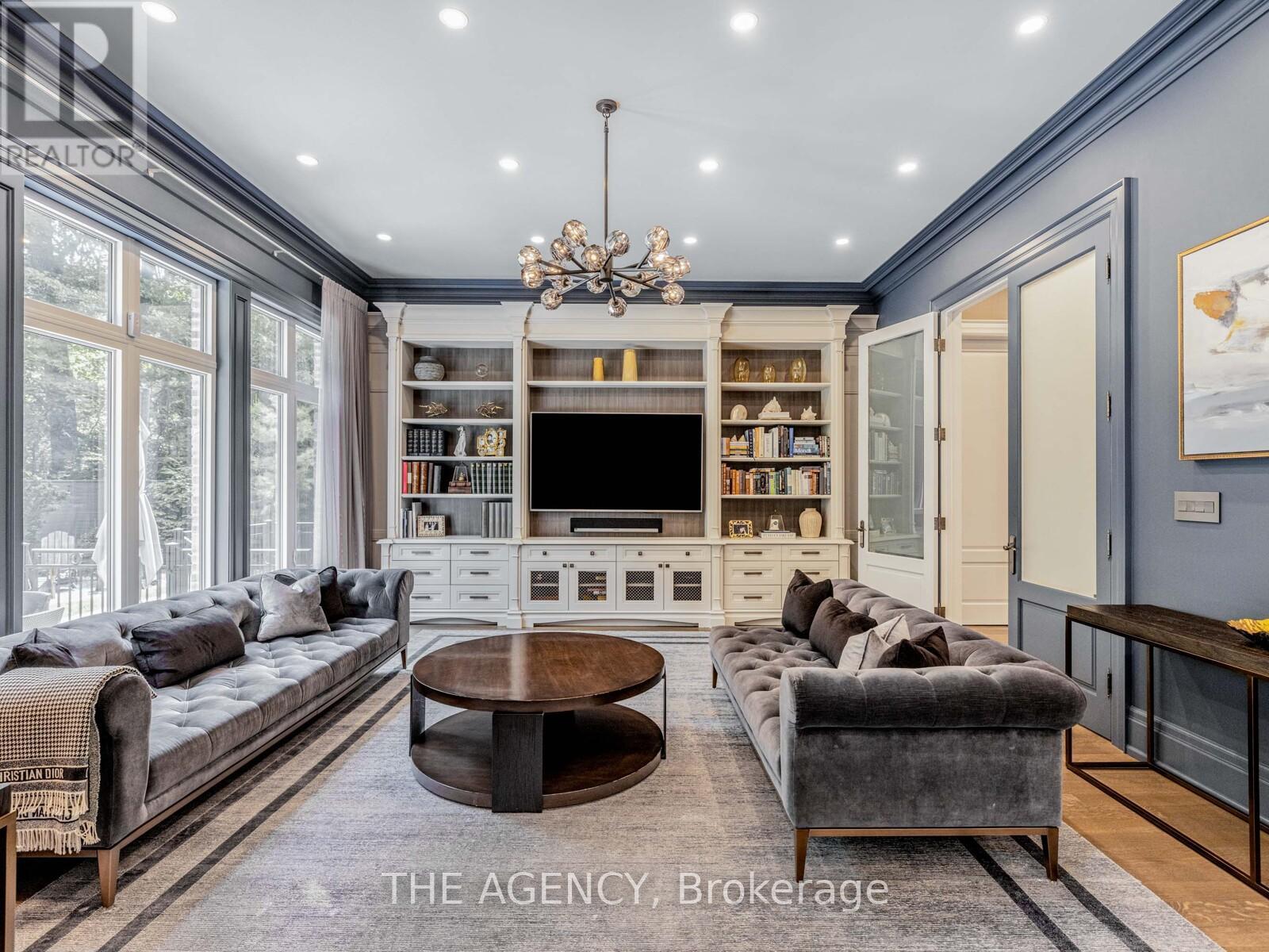 1 Suncrest Drive, Toronto, Ontario  M3C 2L1 - Photo 13 - C12712562