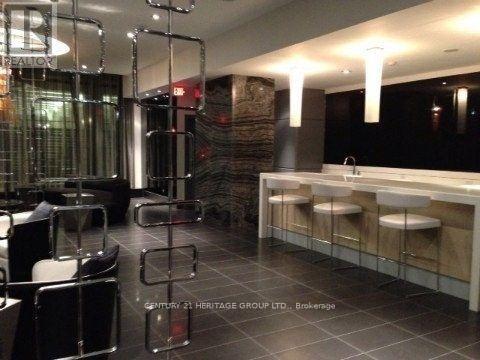 510 - 28 Ted Rogers Way, Toronto, Ontario  M4Y 2W7 - Photo 9 - C12712566