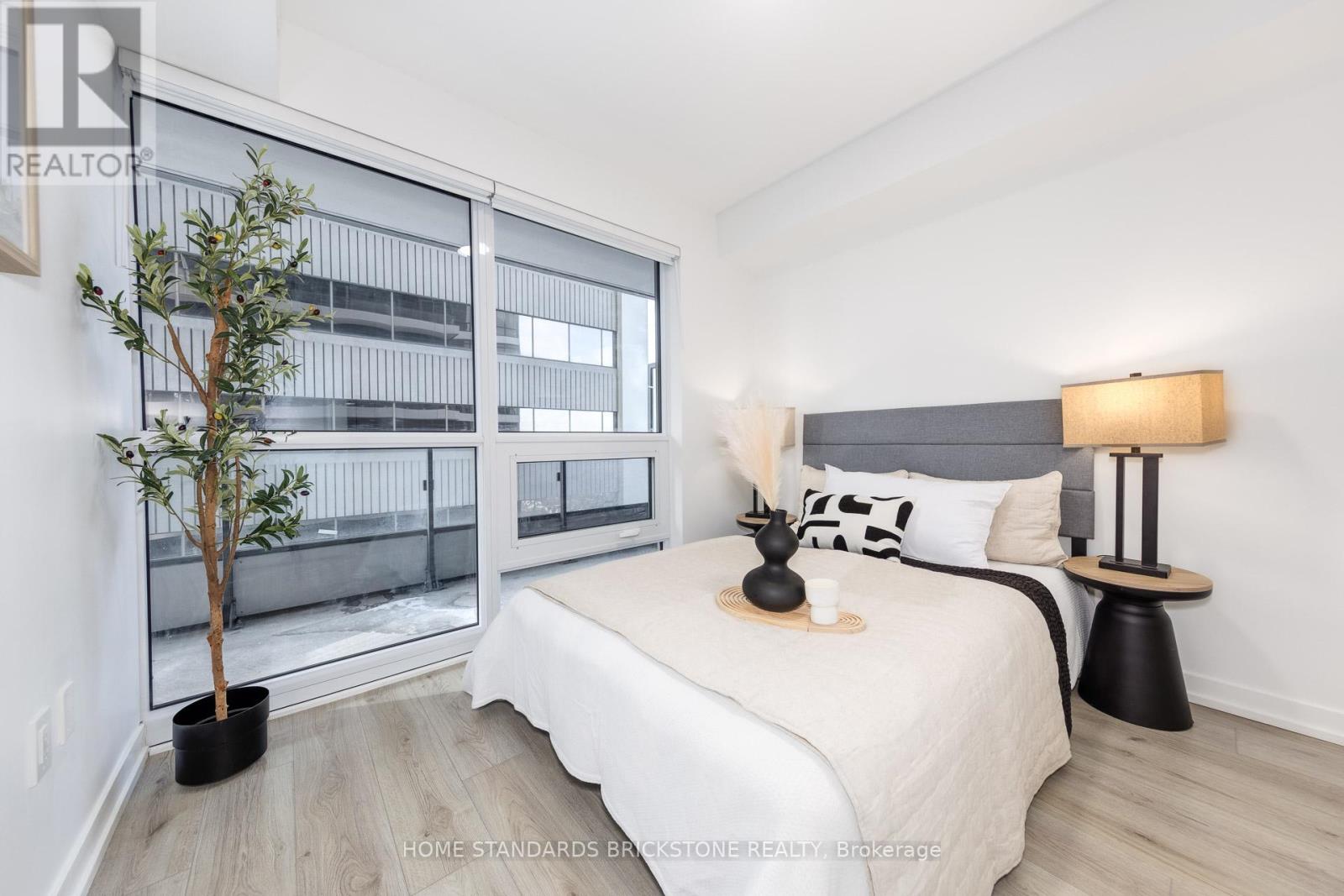 1604 - 395 Bloor Street E, Toronto, Ontario  M4W 0B4 - Photo 14 - C12712620