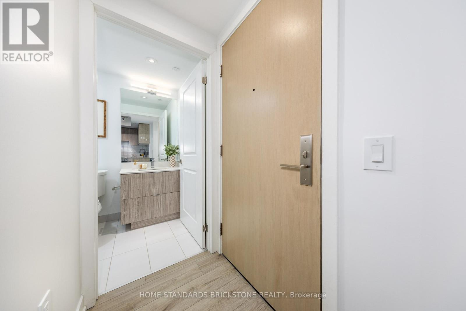 1604 - 395 Bloor Street E, Toronto, Ontario  M4W 0B4 - Photo 16 - C12712620