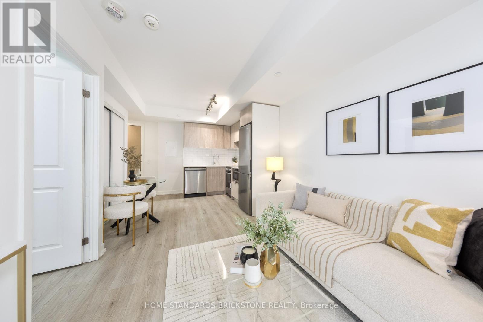 1604 - 395 Bloor Street E, Toronto, Ontario  M4W 0B4 - Photo 8 - C12712620