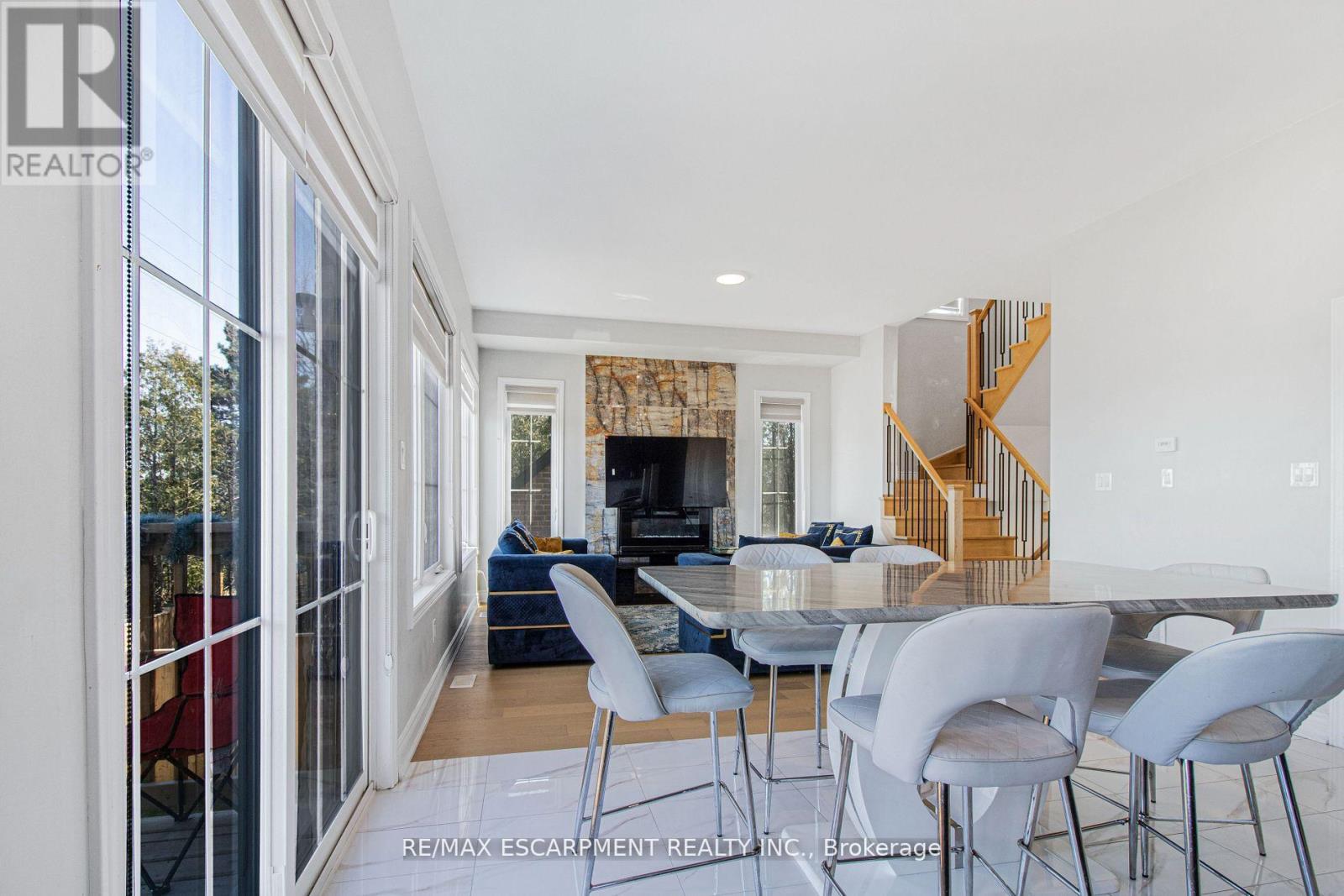 2 - 487 Aztec Drive, Oshawa, Ontario  L1J 7S7 - Photo 6 - E12712430